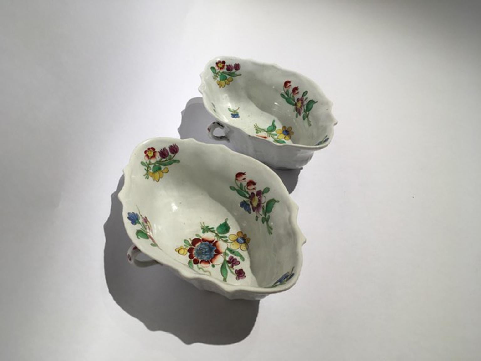 Italy 18th Century Italy Richard Ginori Doccia Pair of Porcelain Sauce Bowls For Sale 5
