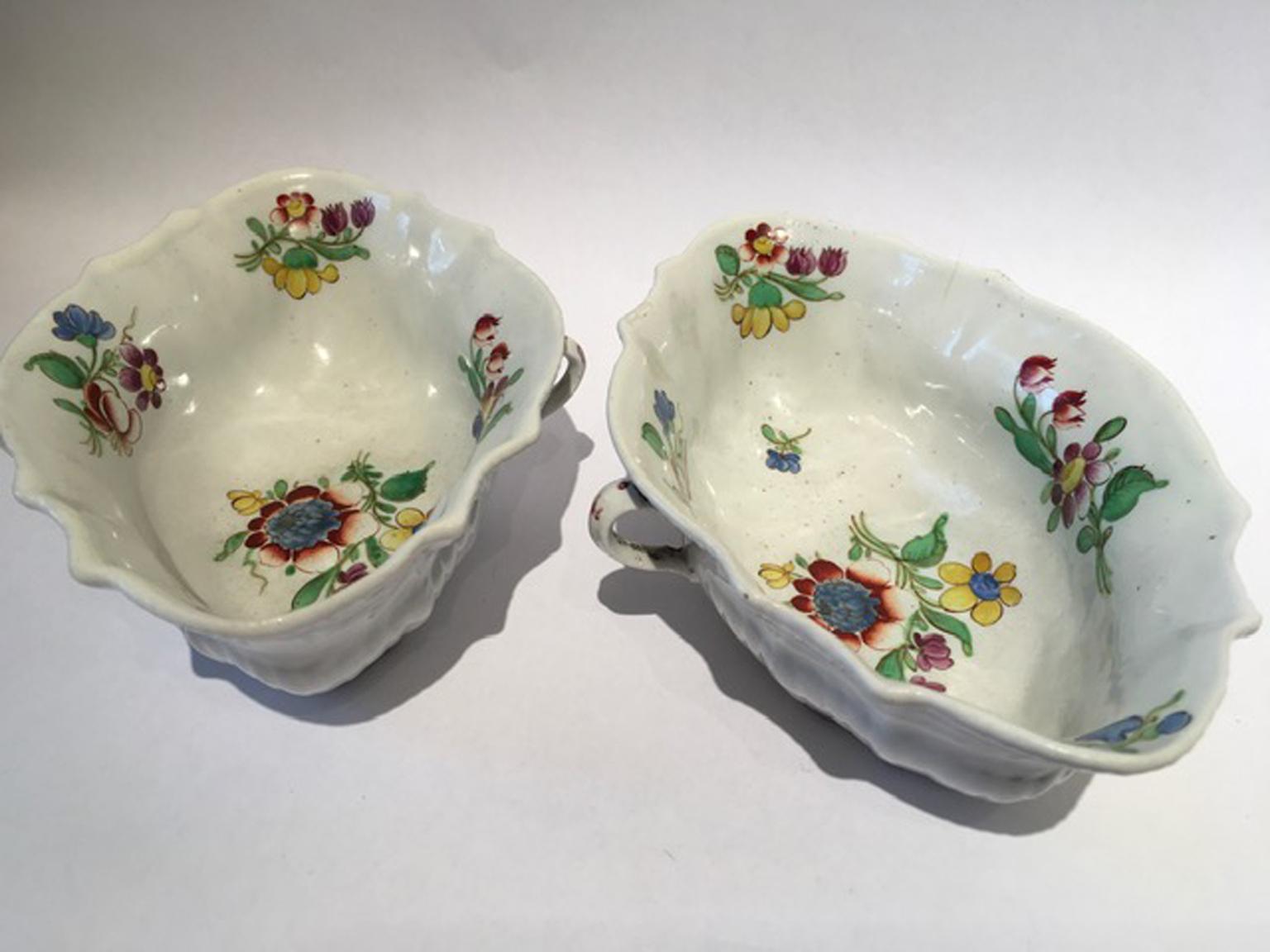 Italy 18th Century Italy Richard Ginori Doccia Pair of Porcelain Sauce Bowls For Sale 1