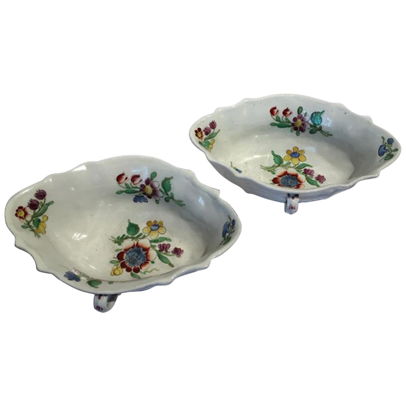 Italy 18th Century Italy Richard Ginori Doccia Pair of Porcelain Sauce Bowls For Sale
