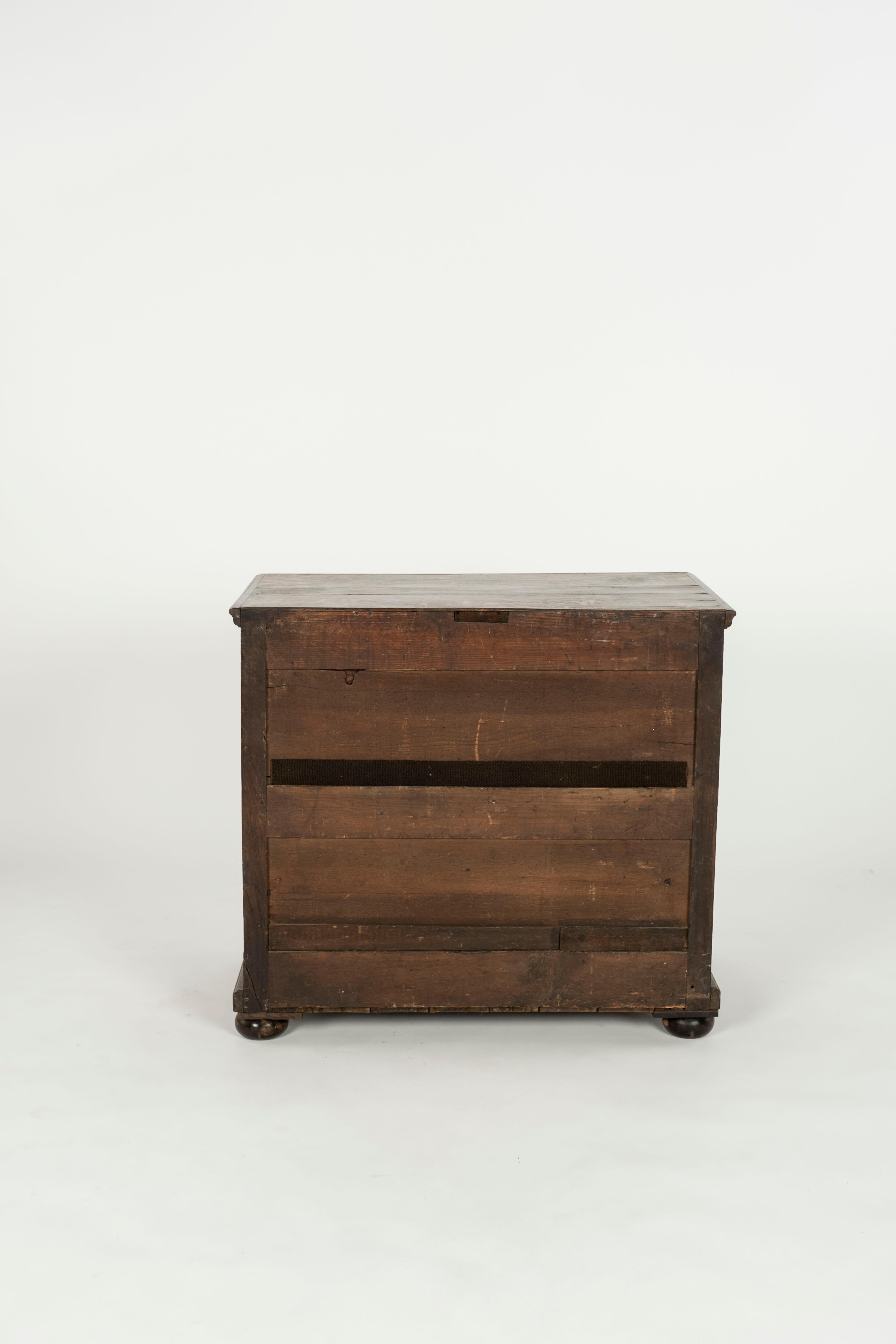 Cassapanca giacobiana del XVIII secolo in vendita 7