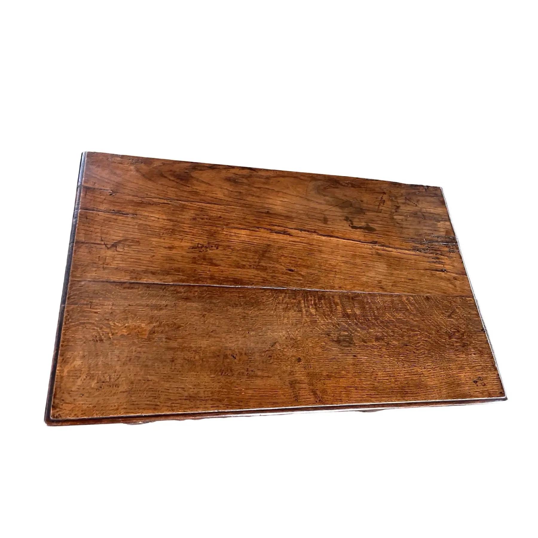 18. Jahrhundert Jacobean English Oak Beistelltisch im Zustand „Gut“ im Angebot in Viterbo, VT