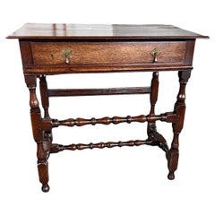 18. Jahrhundert Jacobean English Oak Beistelltisch