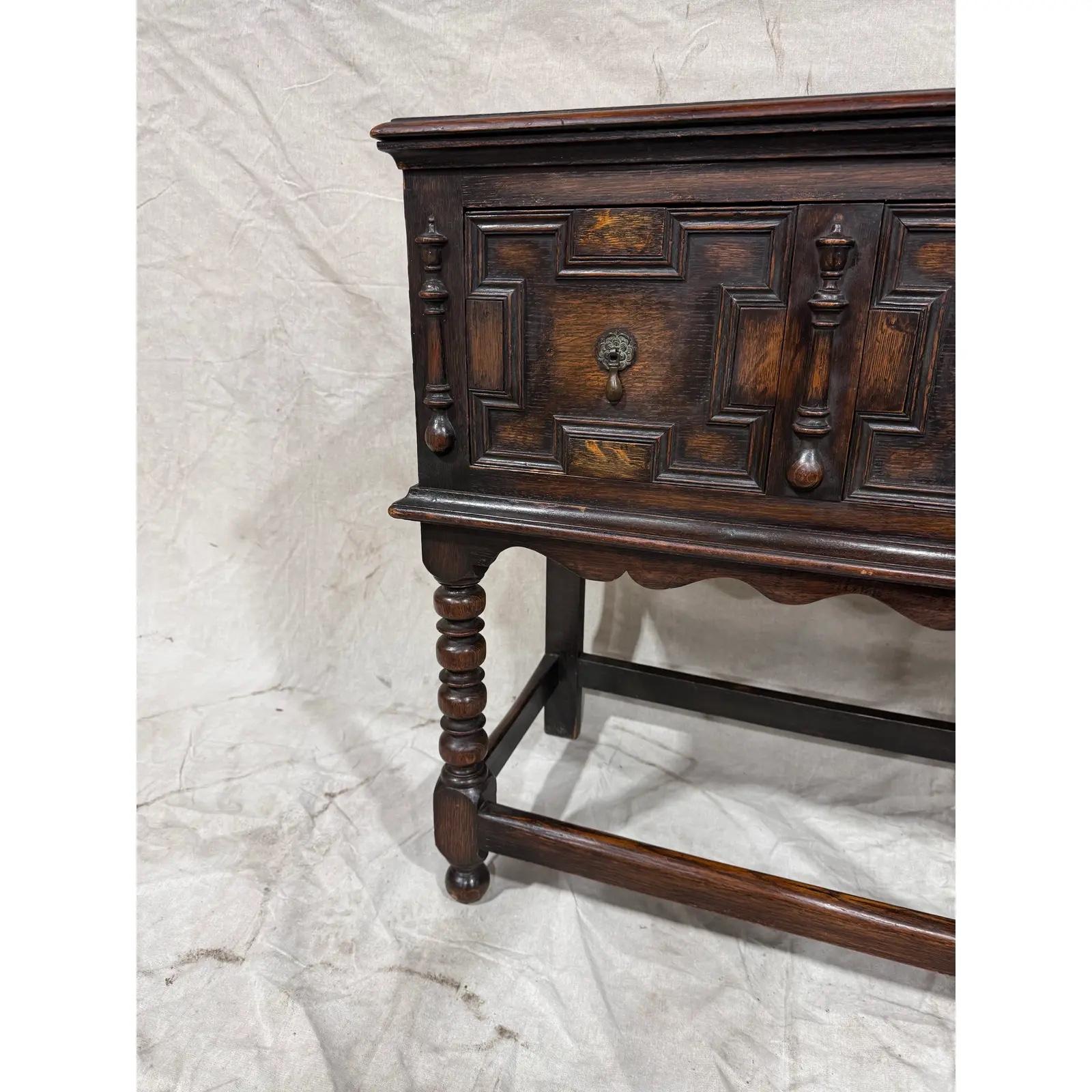 Early 20th Century 18th Century Jacobean Server