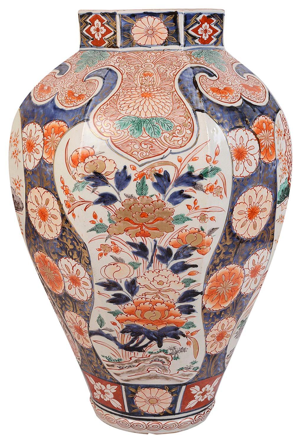 Hand-Painted 18th Century Japanese Arita porcelain vase / lamp For Sale