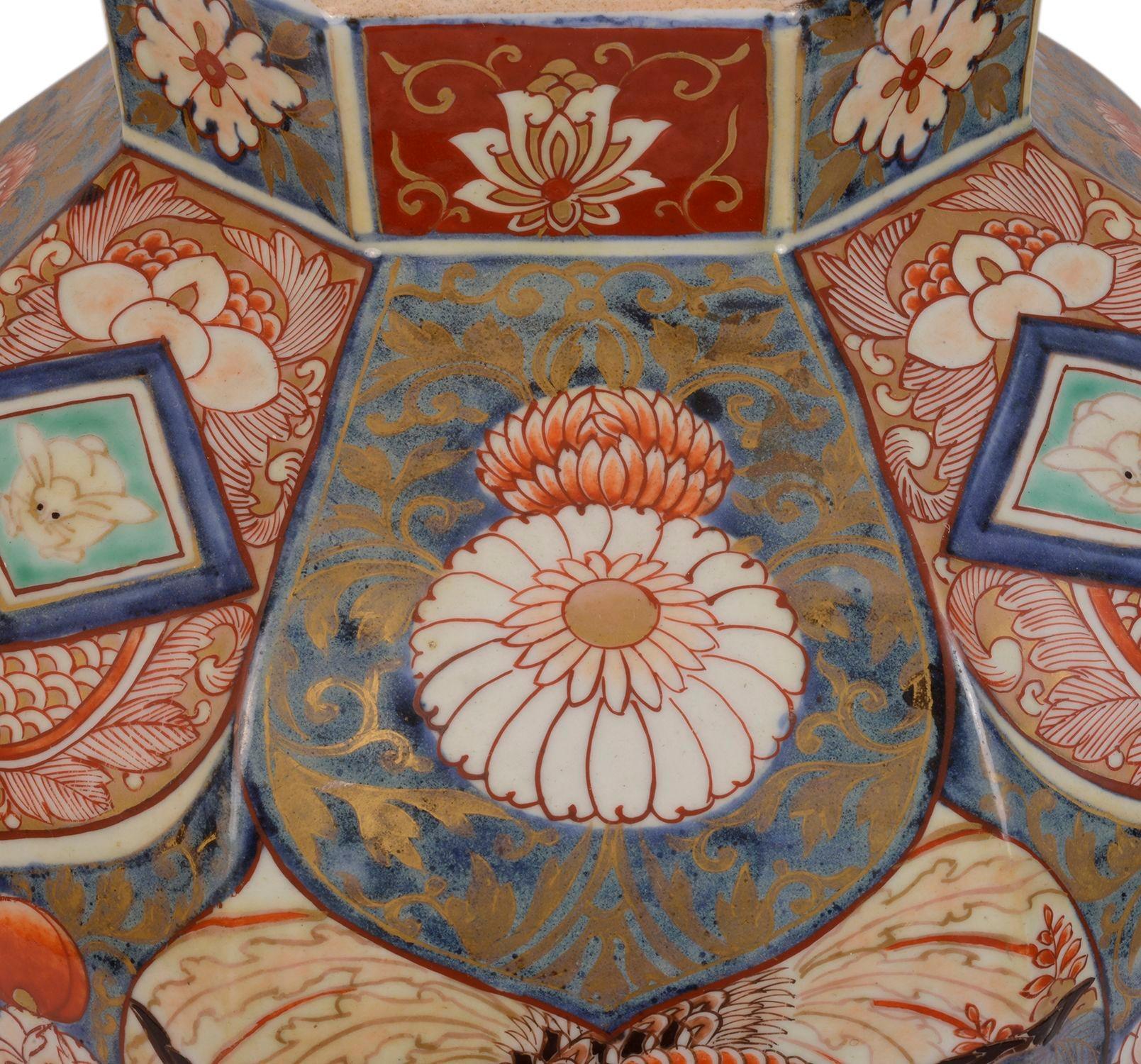 18th Century Japanese Arita porcelain vase / lamp In Good Condition In Brighton, Sussex