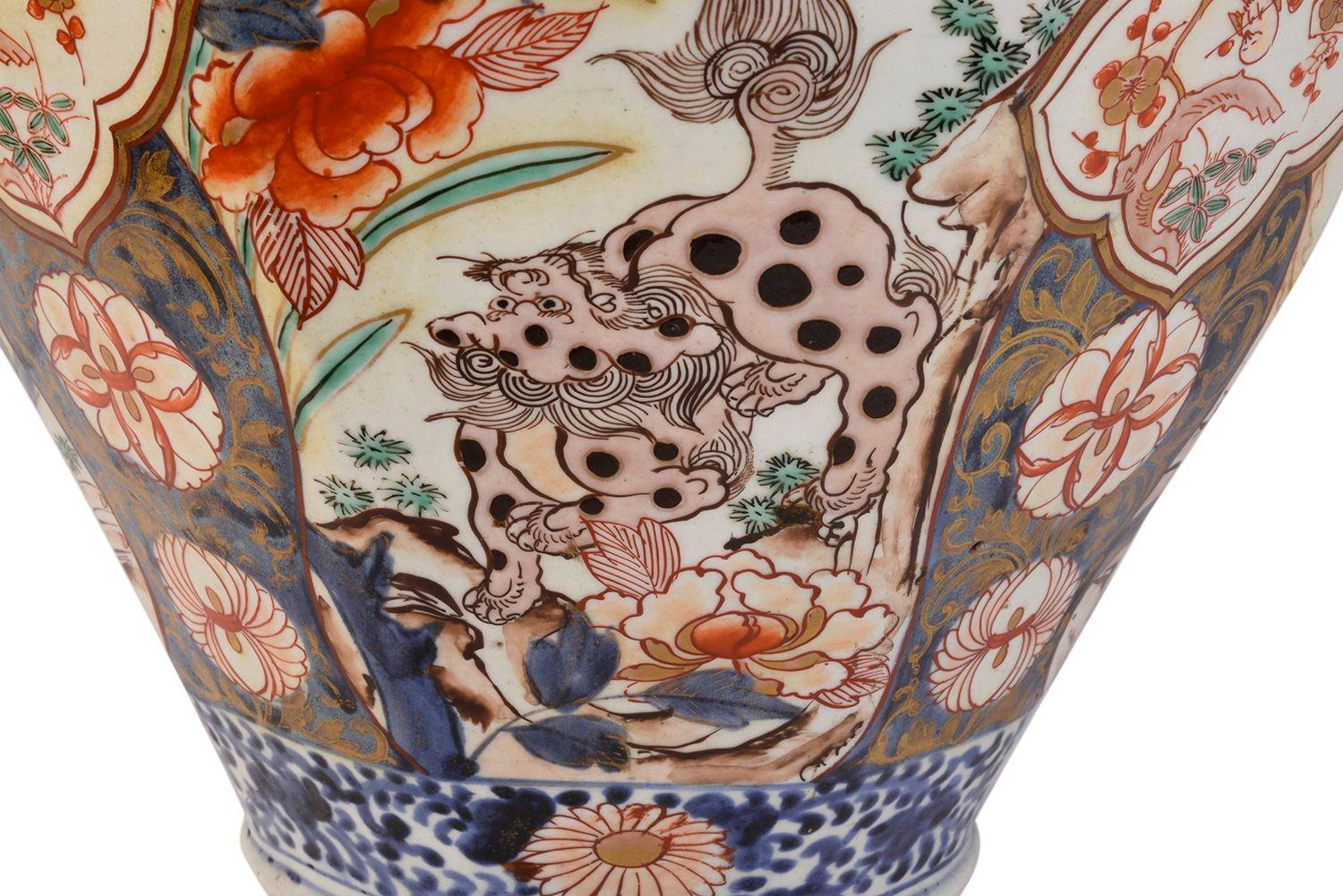 18th Century Japanese Arita porcelain vase / lamp 1