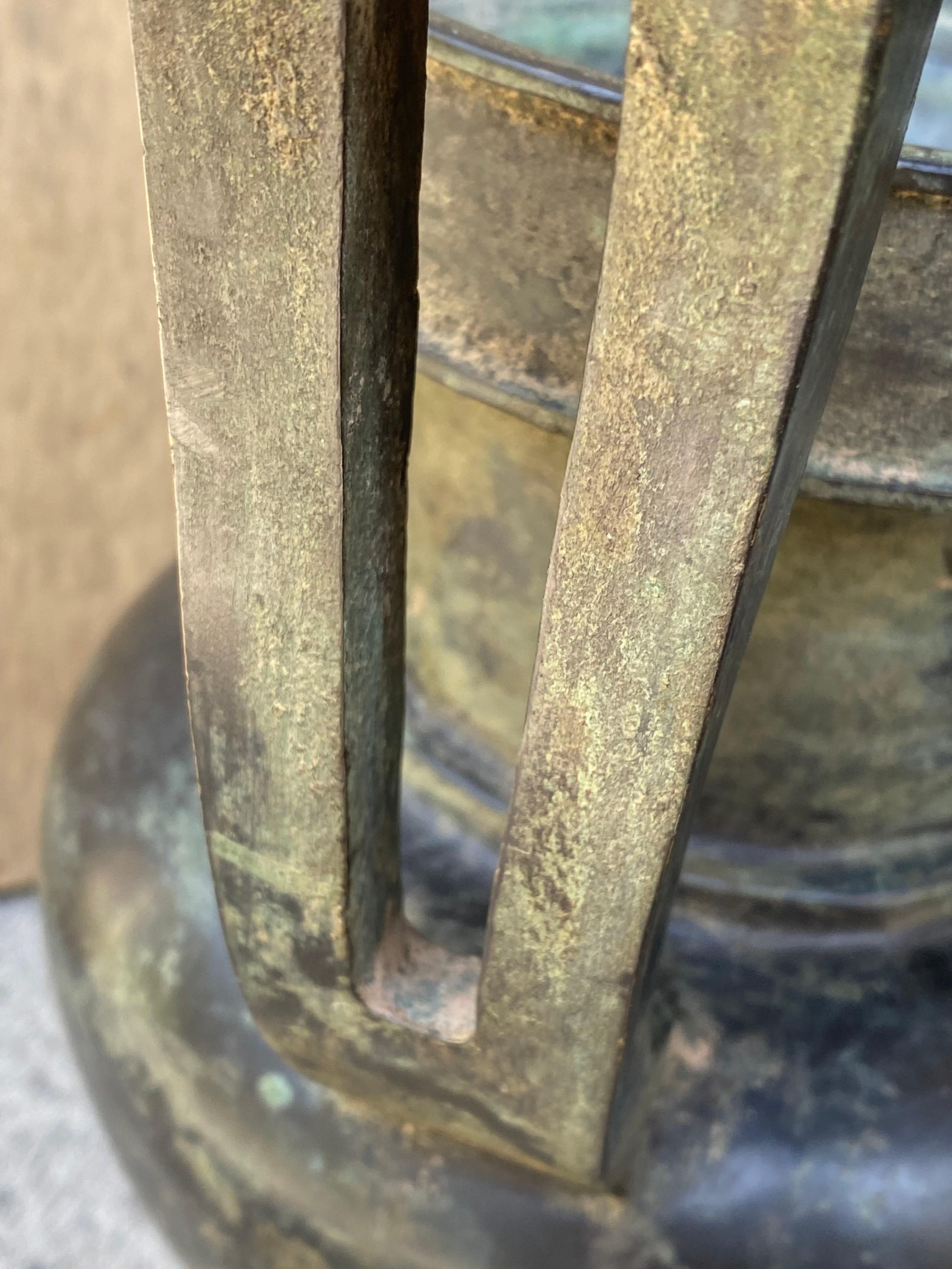 Bronzo Vaso da tempio in bronzo giapponese del XVIII secolo in vendita