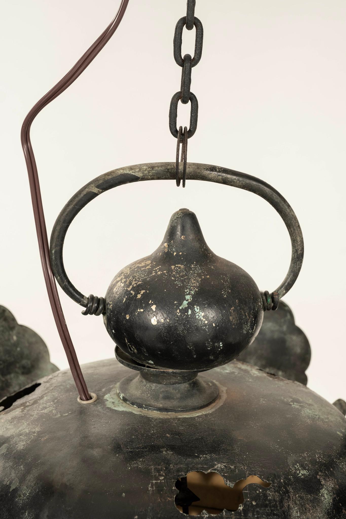 18th Century Japanese Bronze Tōrō Lantern For Sale 3