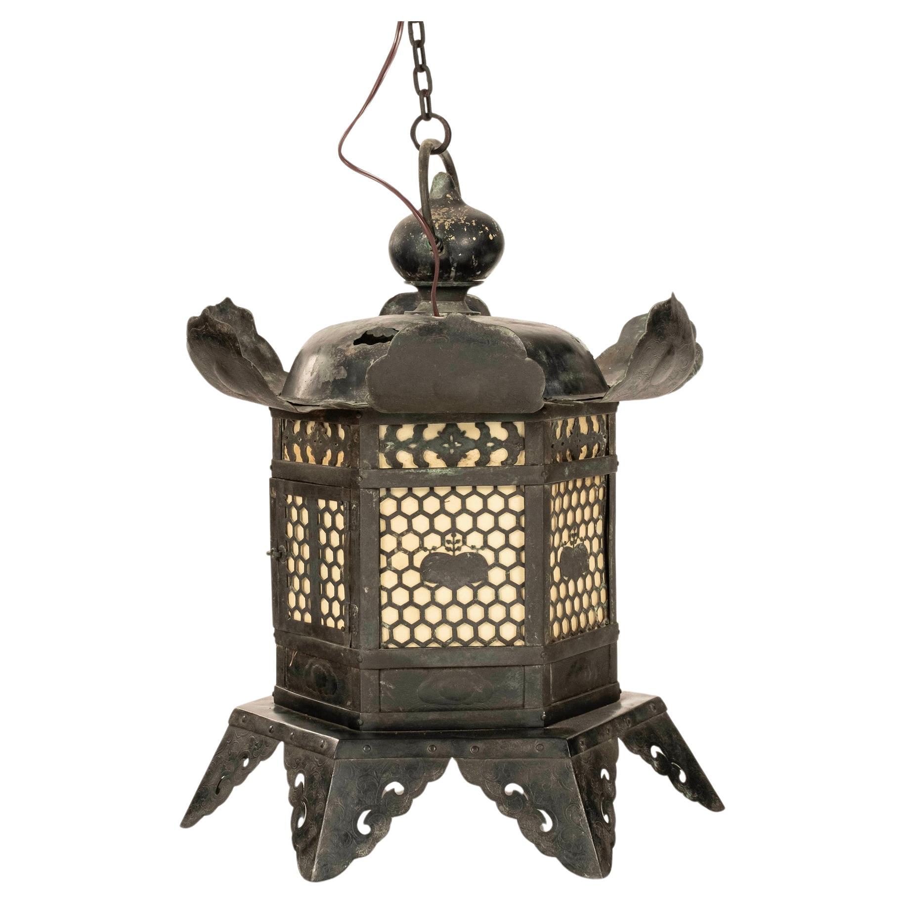 Lanterna Tōrō giapponese in bronzo del XVIII secolo