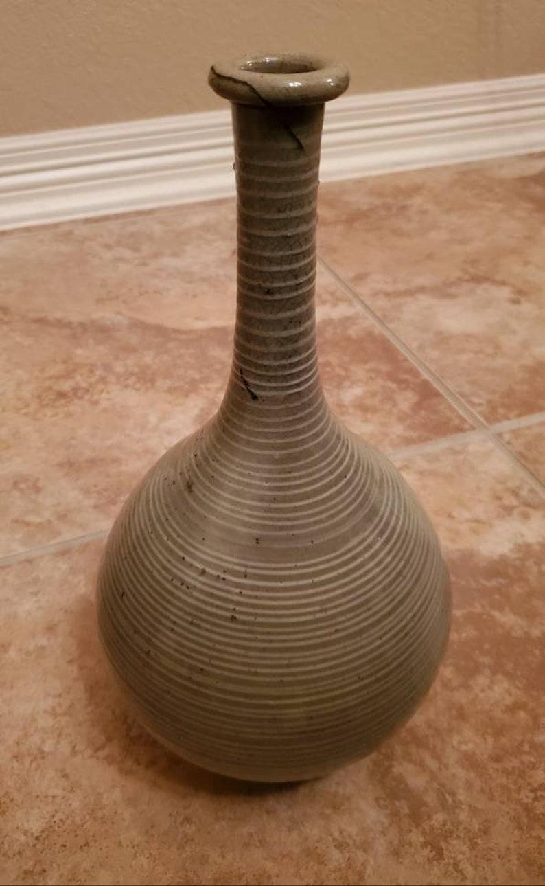 Scarce Japanese Edo Period Seto Ware Pottery Bottleneck Vase For Sale 1