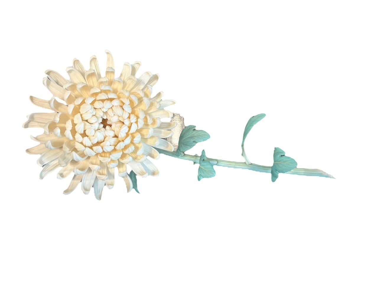 Edo 18th Century Japanese Hand-Carved Fully Blossomed Chrysanthemum Flower Figurine For Sale