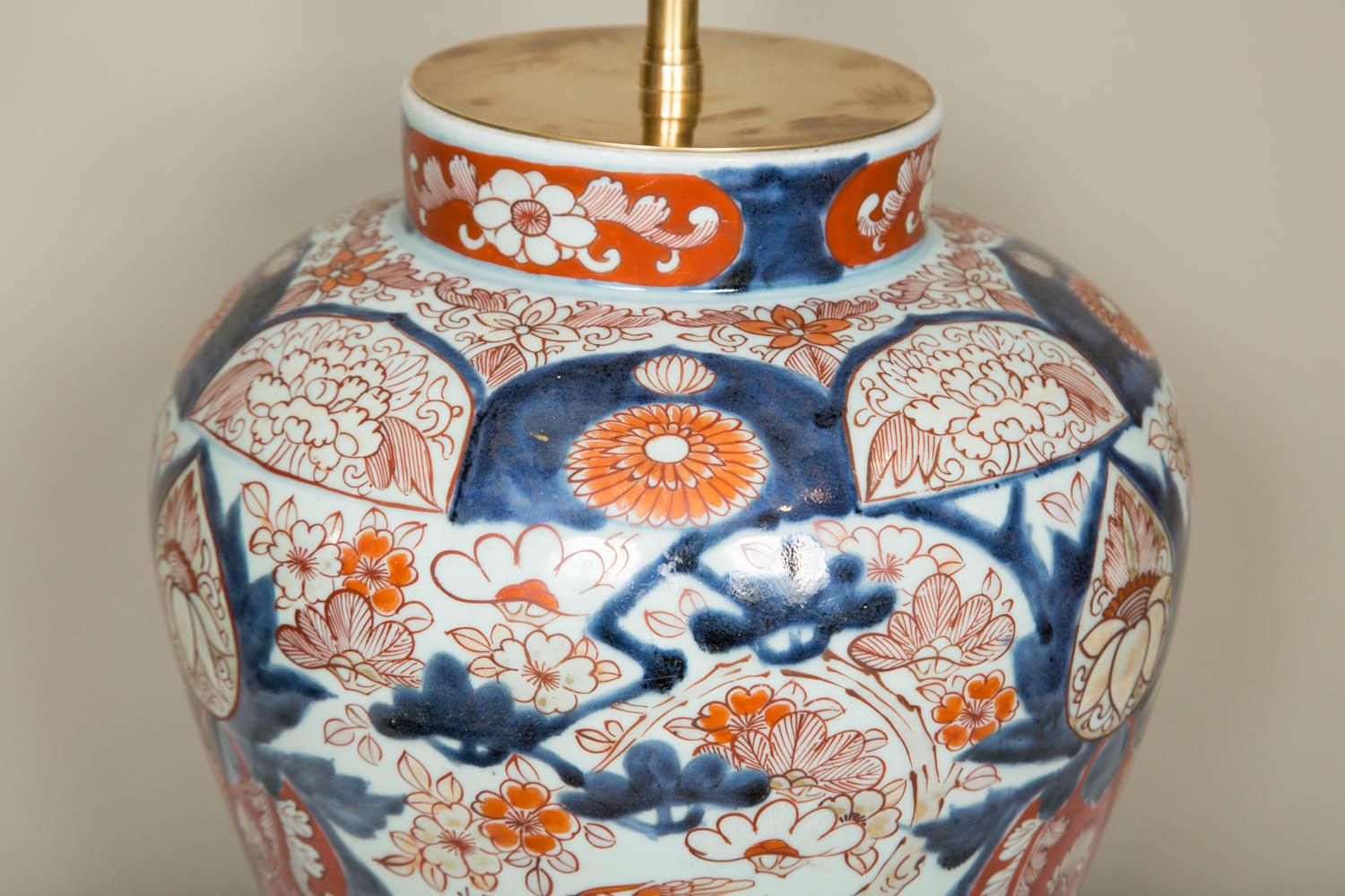 Early 18th century well painted baluster shaped Japanese Imari vase 
perfect condition
Lamped.