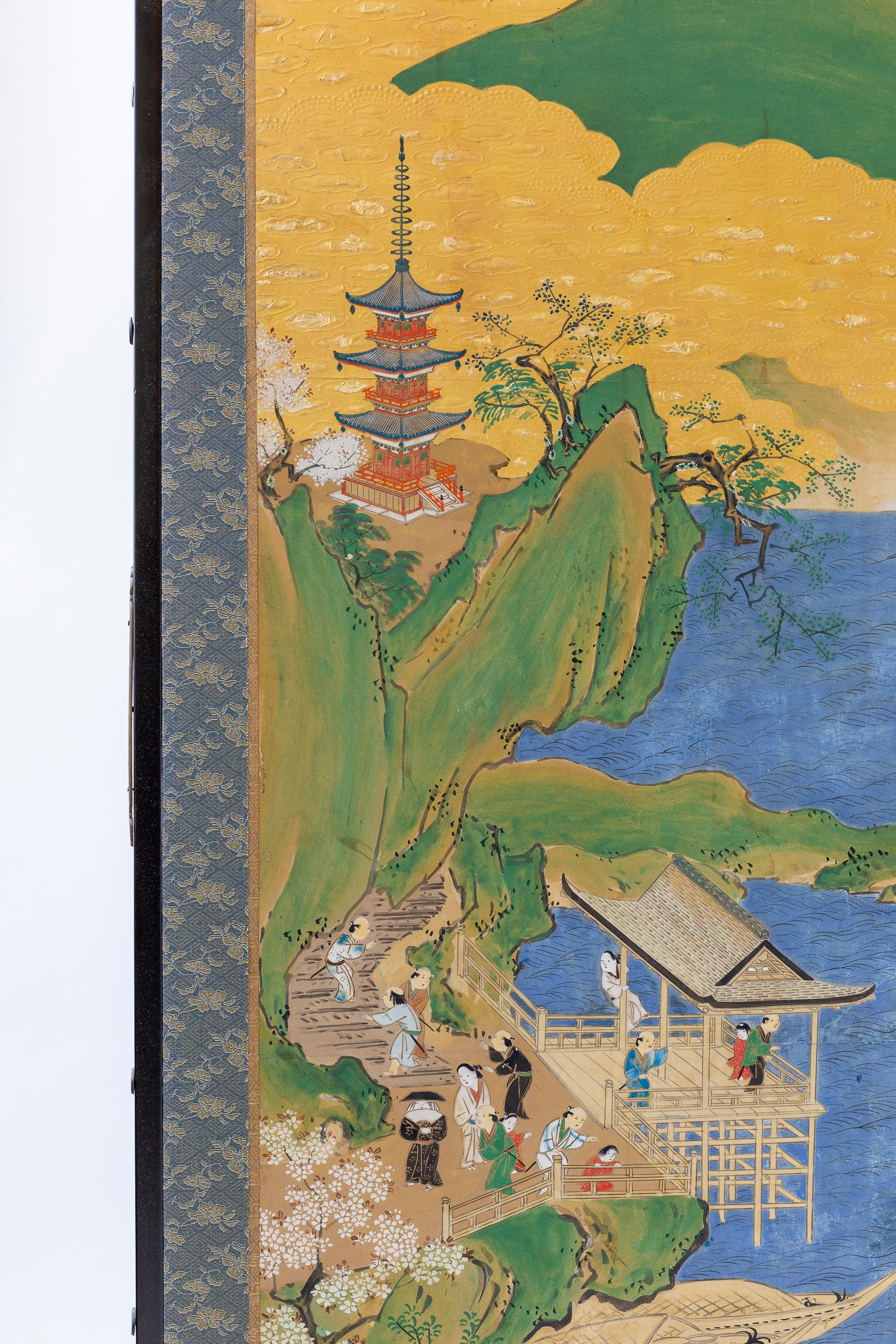 Peint à la main Paravent japonais du XVIIIe siècle avec scènes de village sur feuilles d'or en vente