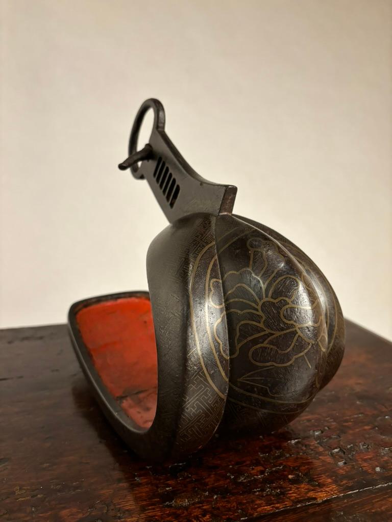18th Century Japanese Silver Inlaid Iron Shogun Stirrup Abumi 18th Century Japanese Silver Inlaid Iron Shogun Stirrup Abumi
