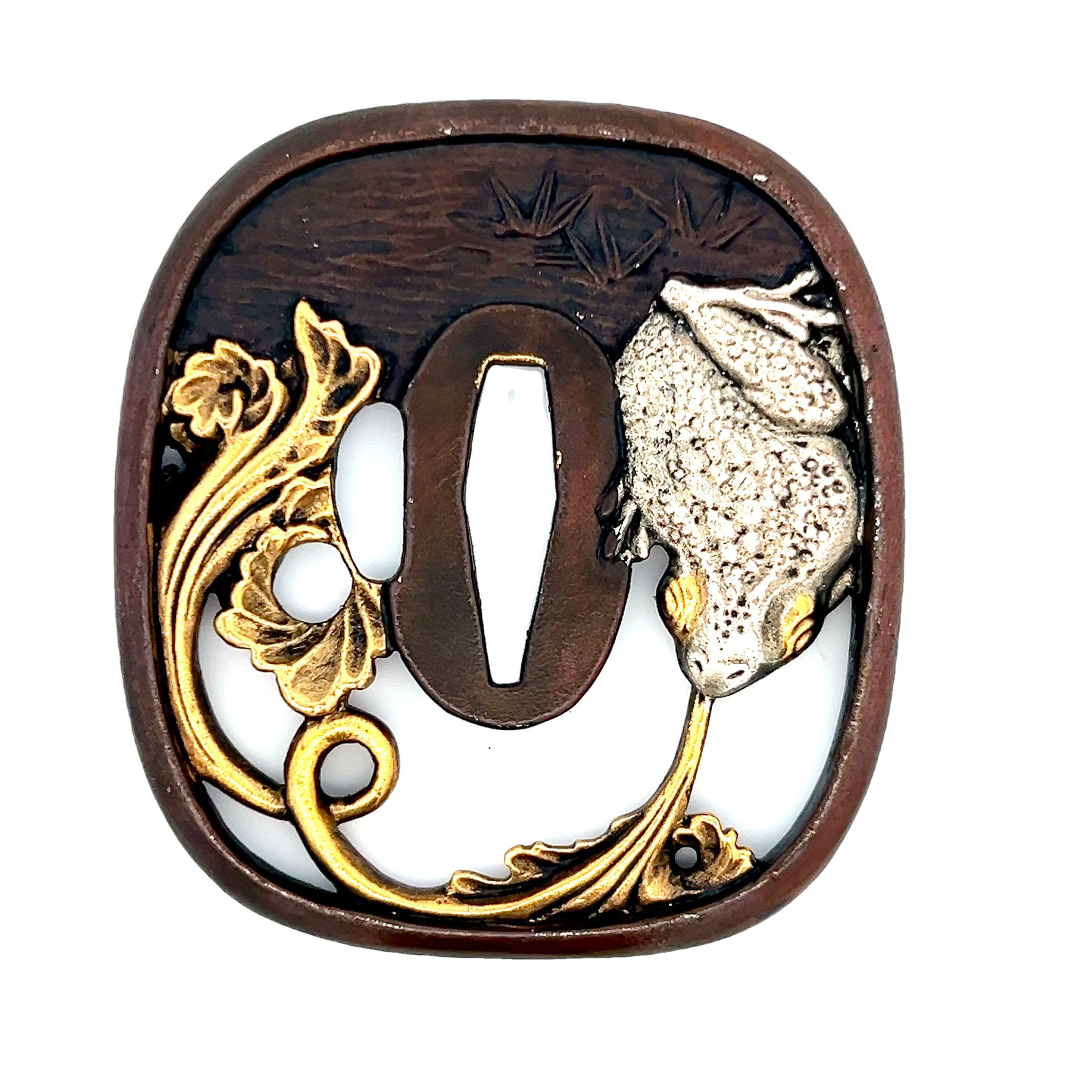 Tsuba japonais du 18e siècle avec décoration en or jaune 18 carats en vente 5