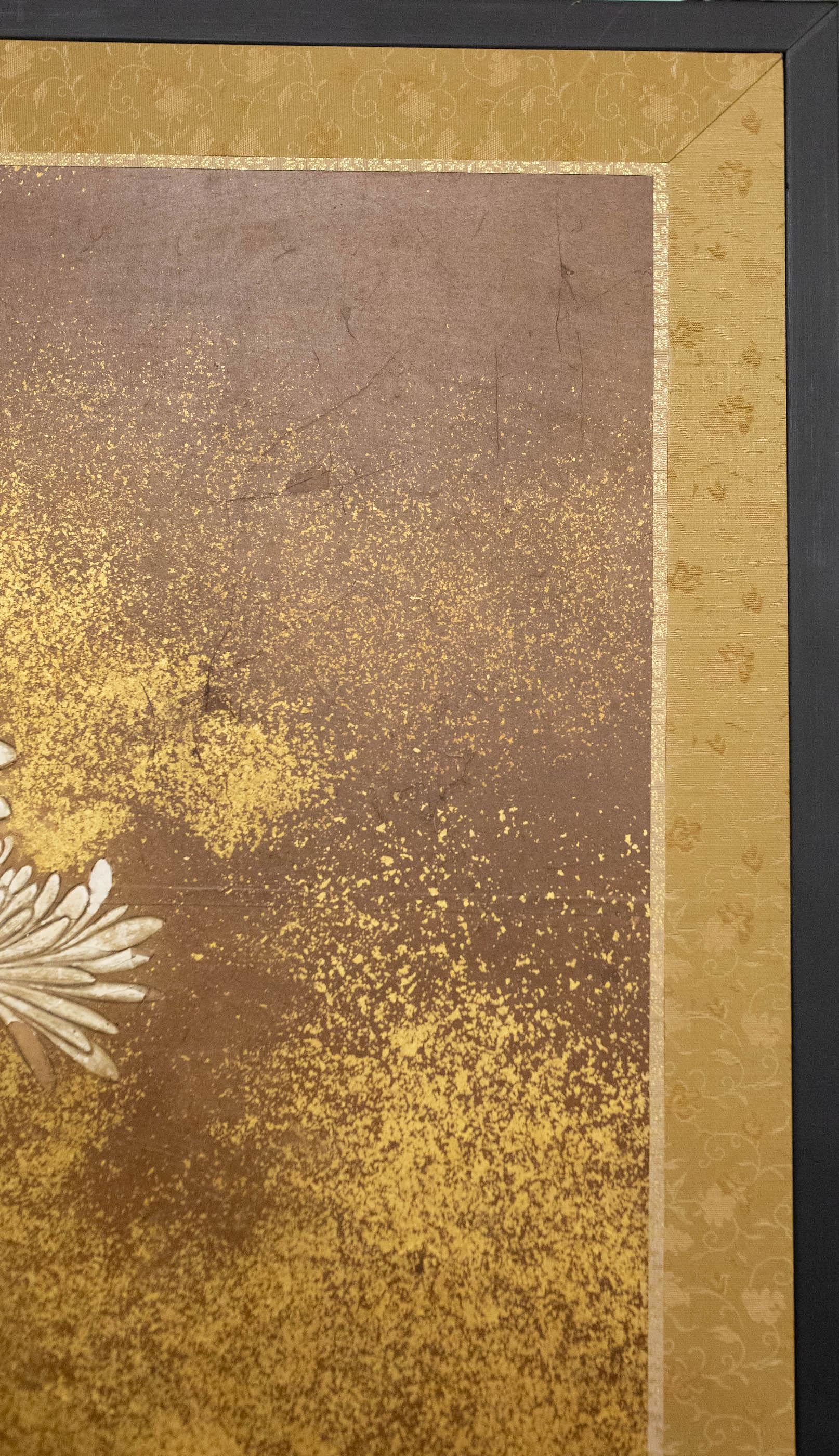 Paravent japonais à deux panneaux du 18e siècle, peinture de Rimpa représentant des chrysanthèmes en vente 4