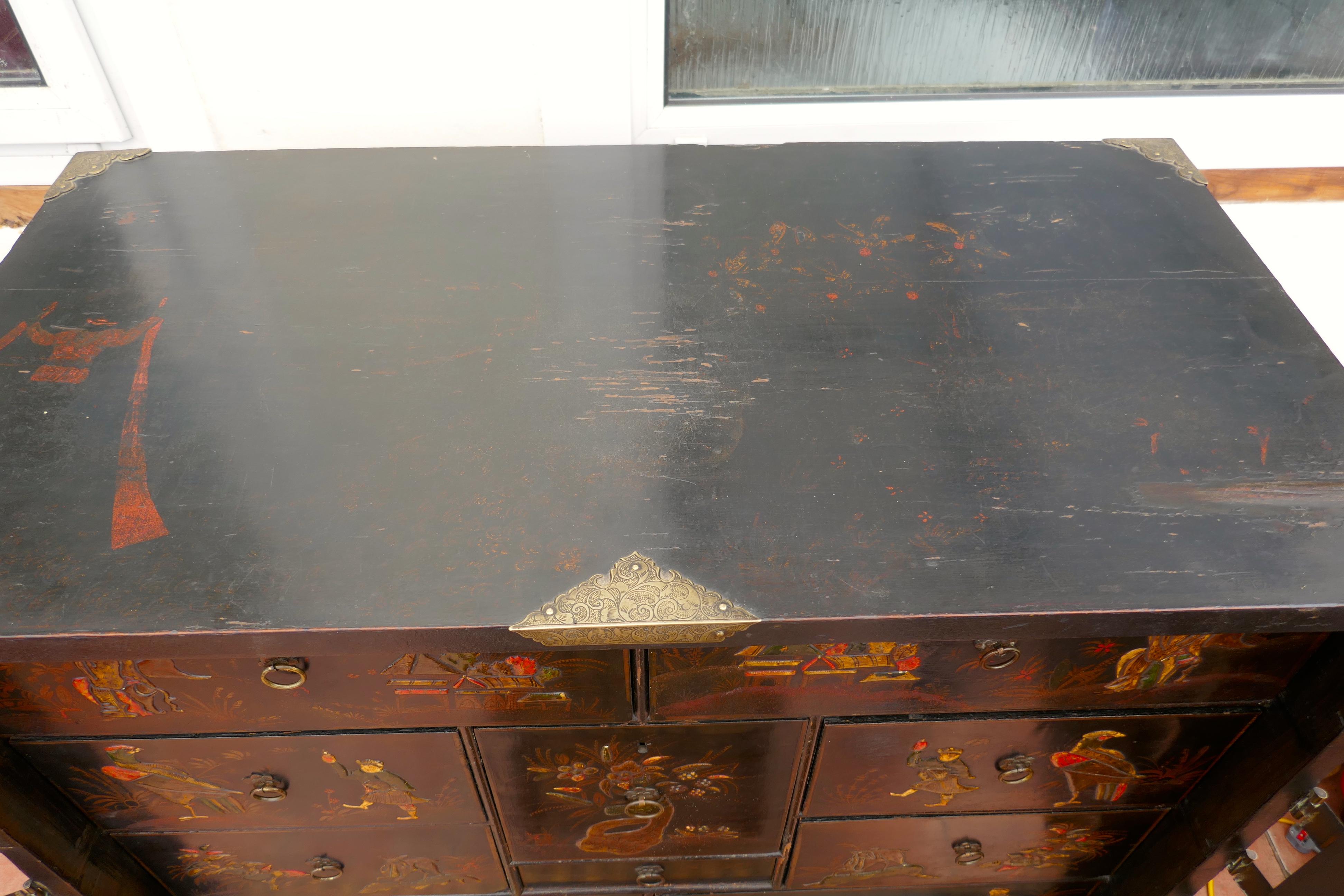 18th Century Japanned Collectors Cabinet on Stand, Clive of India 12