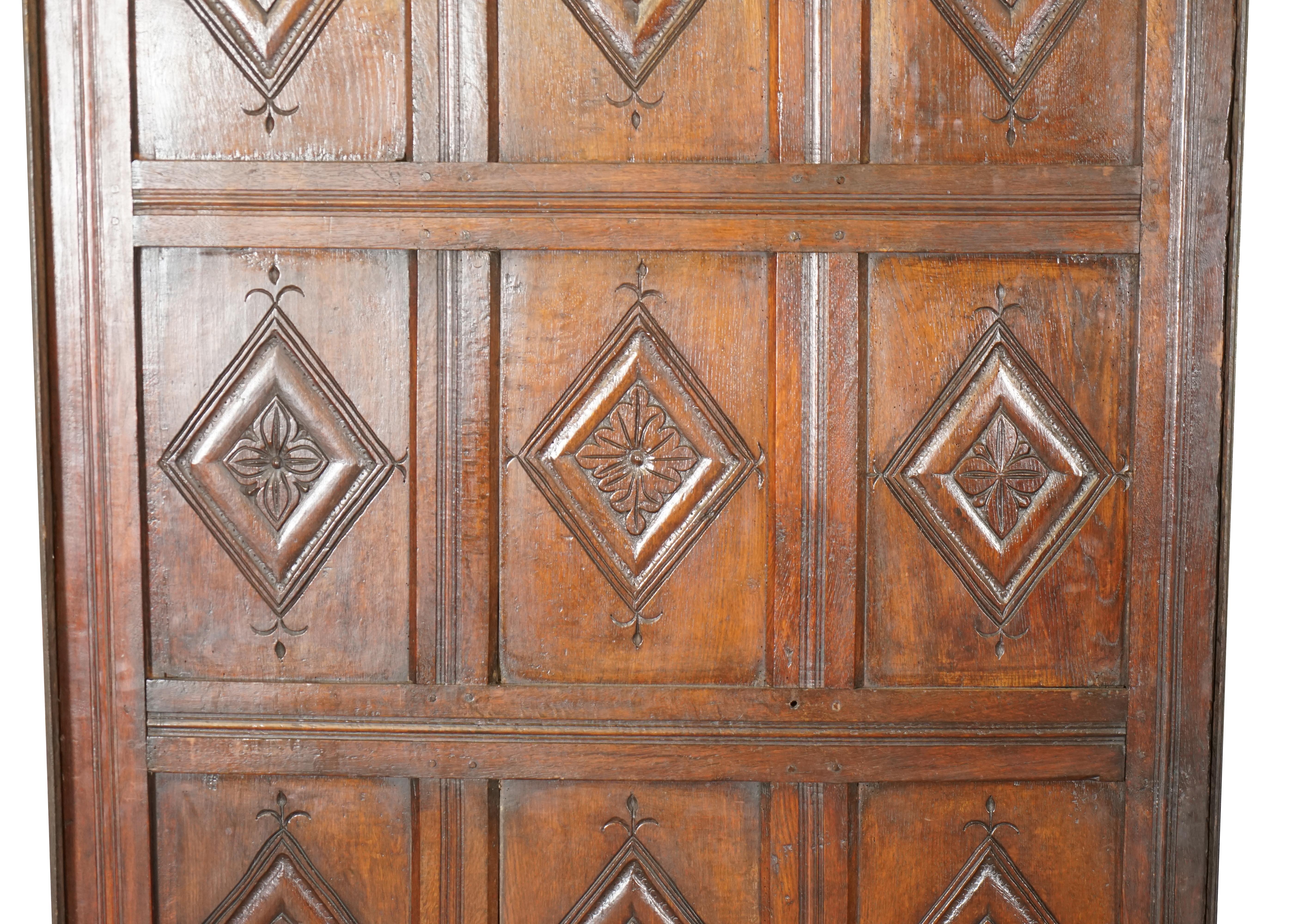 18TH CENTURY KING GEORGE I CiRCA 1700 ORNATELY CARVED JACOBEAN OAK TESTER BED 8