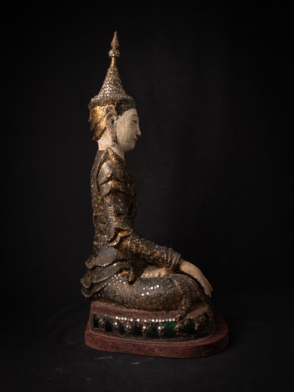 Wood 18th century - Konebaung period antique wooden Burmese Buddha statue For Sale