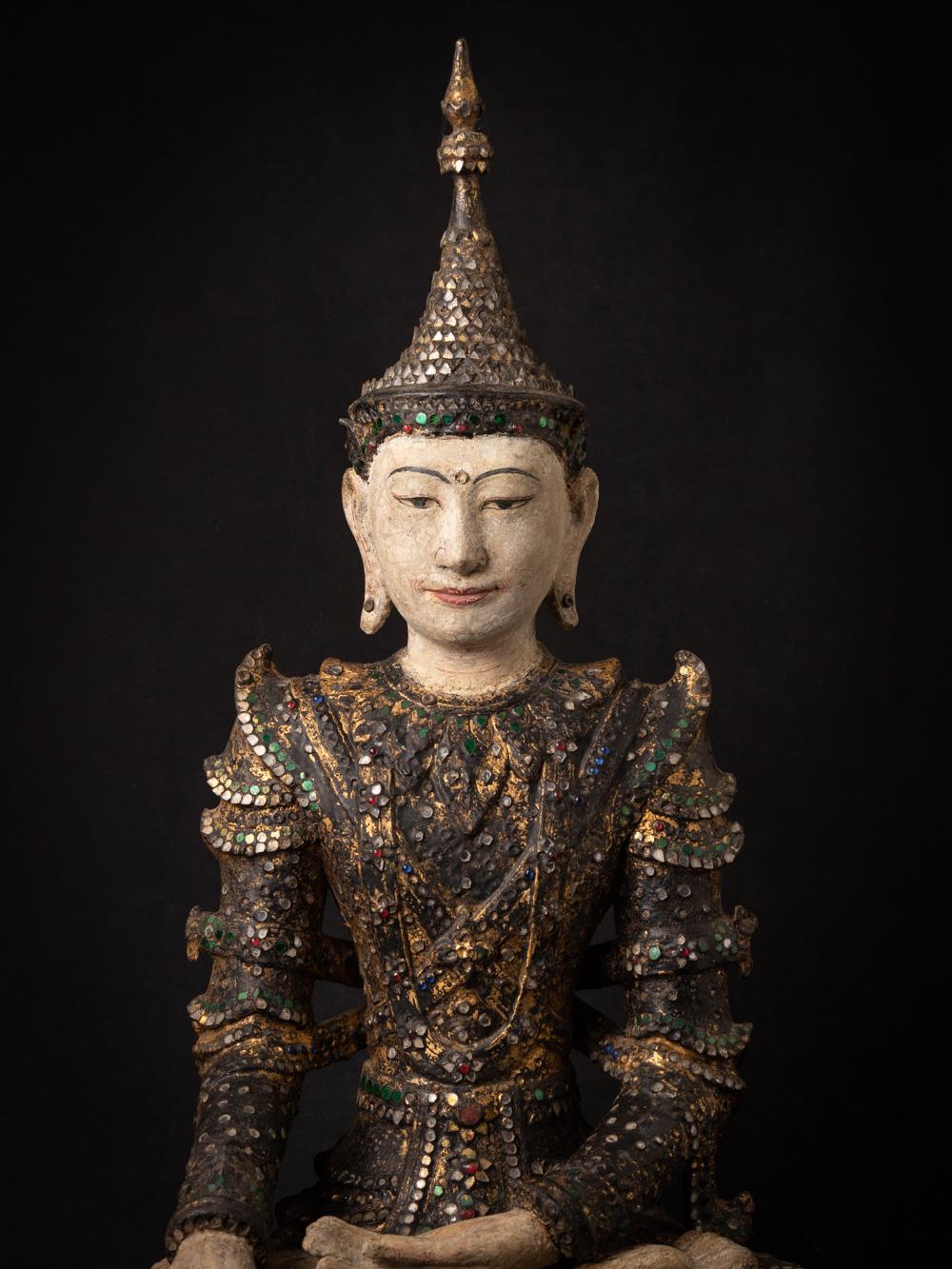 18th century - Konebaung period antique wooden Burmese Buddha statue For Sale 3