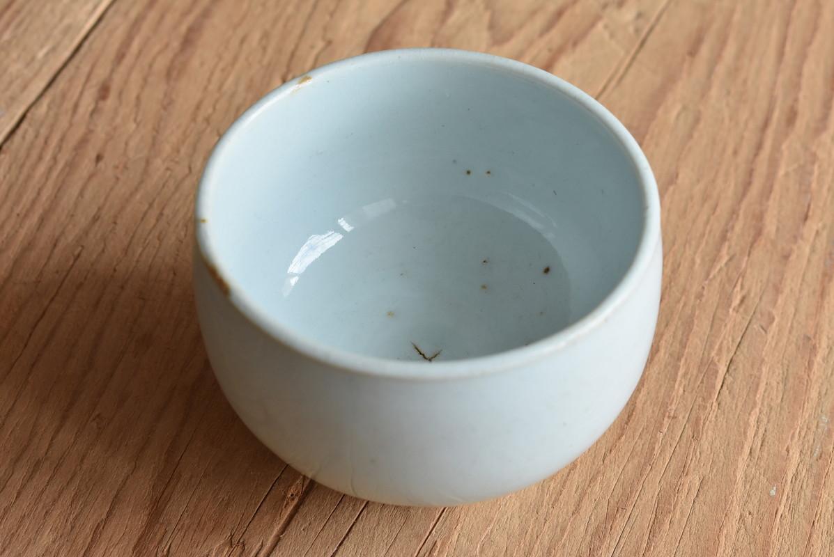 18th Century Korean Antique White Porcelain Cup / Li Dynasty / Coffee Cup In Good Condition In Sammu-shi, Chiba