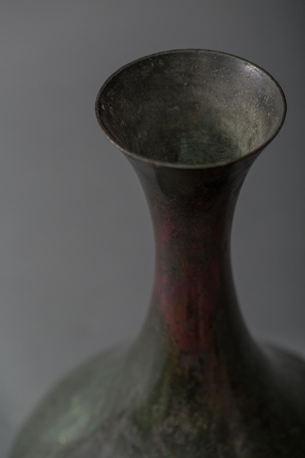 18th Century Korean Bronze Vase 1