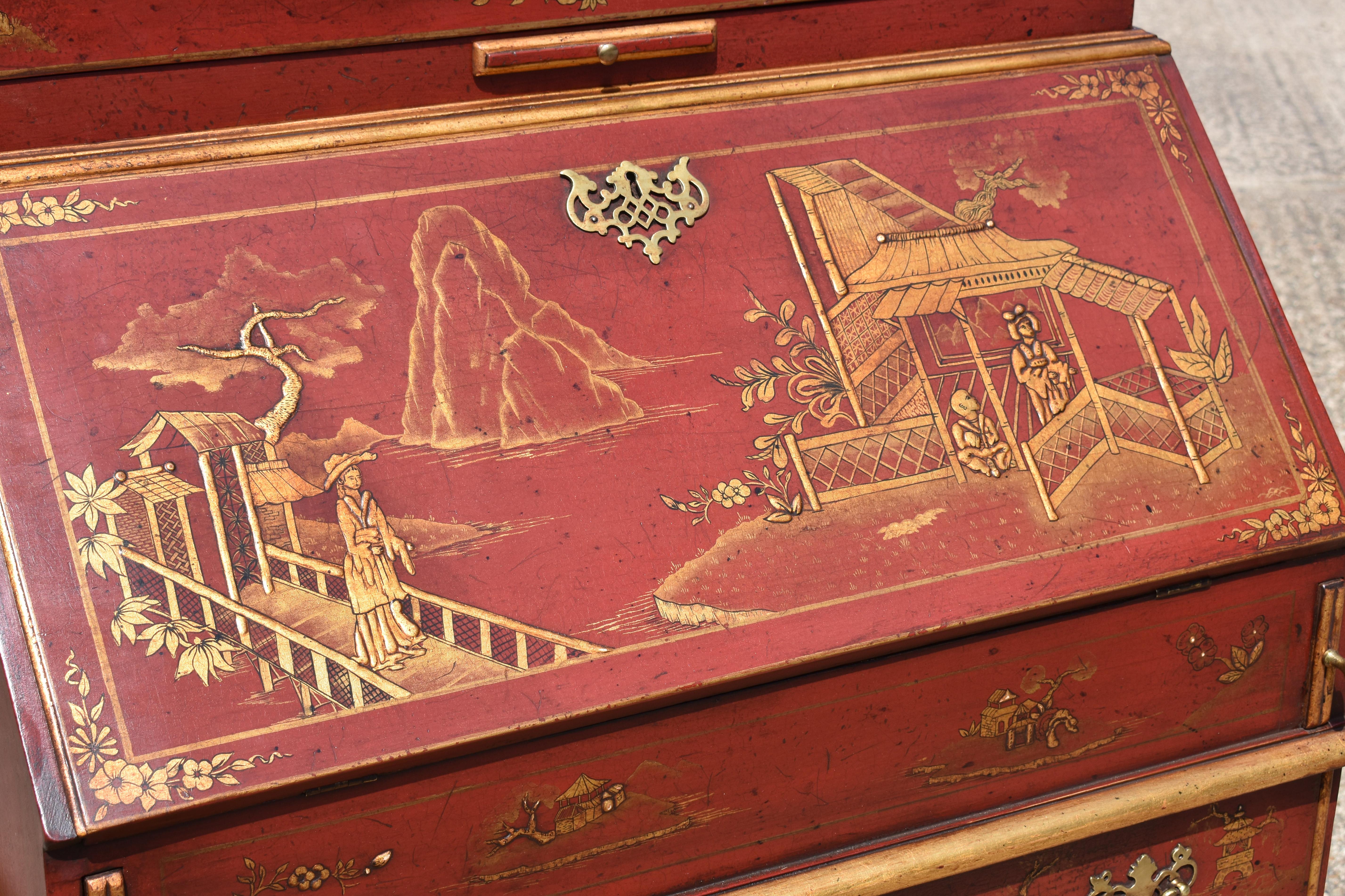 18th Century Lacquer and Gilt Chinoiserie Bureau Bookcase For Sale 1
