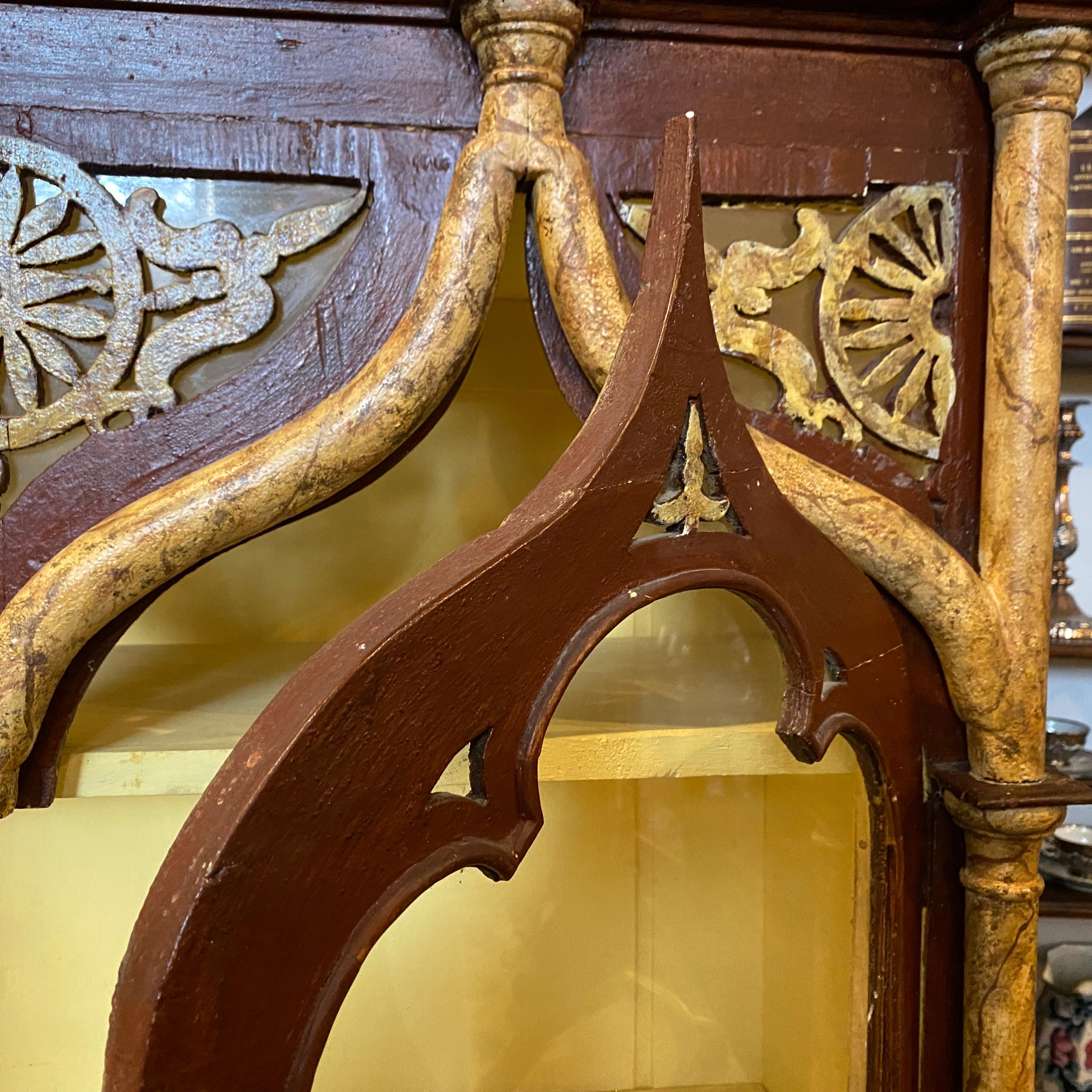 18th Century Lacquered Wood Neo Gothic Sicilian Display Cabinet 8