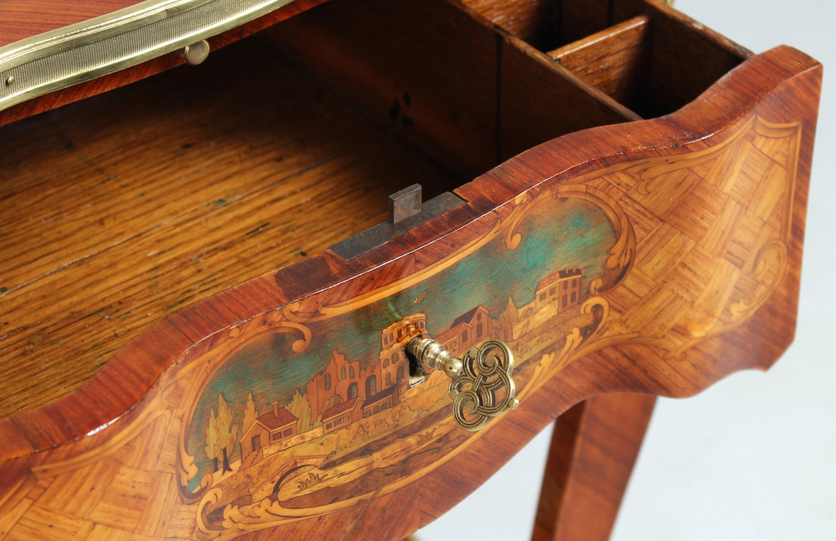  Ladies Desk with Fine Marquetry, Attributed to Beurdeley, Paris, circa 1880 For Sale 3