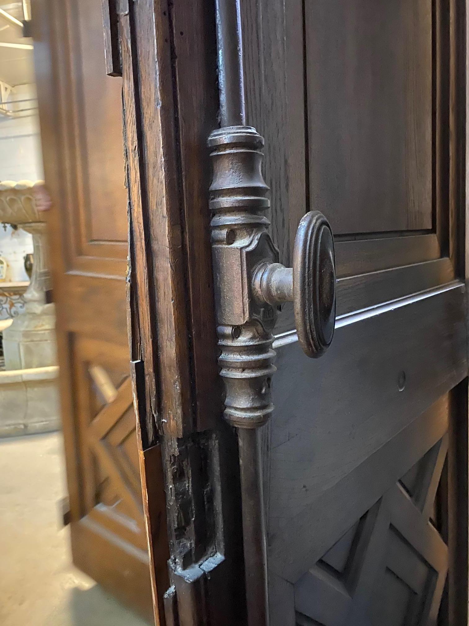 This set of double doors originate from Paris, circa 1850.

Measurements: 35.5