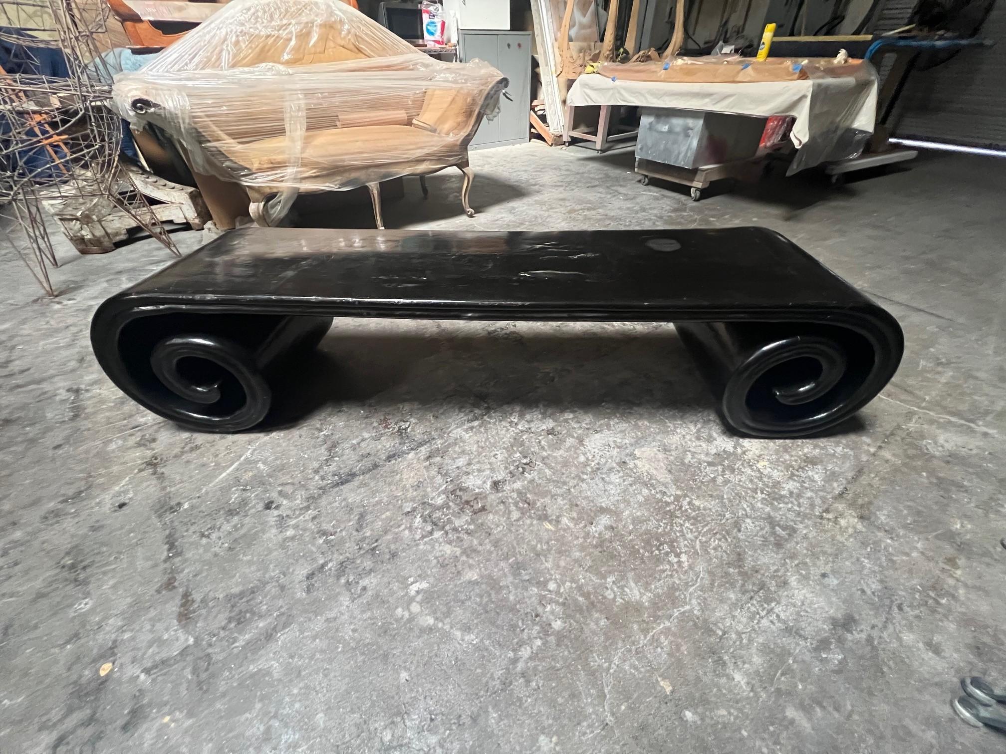 18th Century Large Black Lacquered Finish Scroll Leg Low Chinese Coffee Table In Fair Condition For Sale In Los Angeles, CA