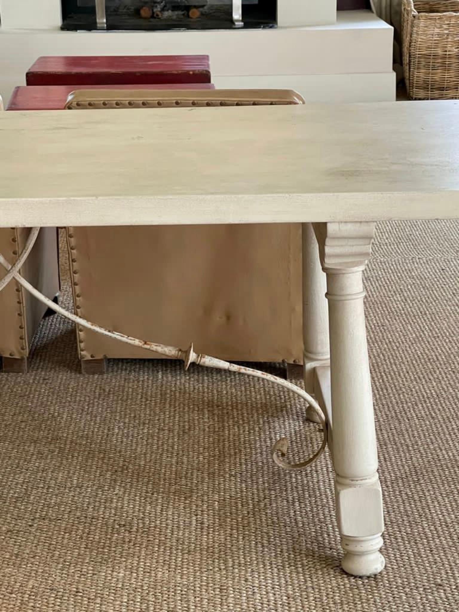 18th Century Large Bleached Walnut Spanish Dining Table For Sale 10