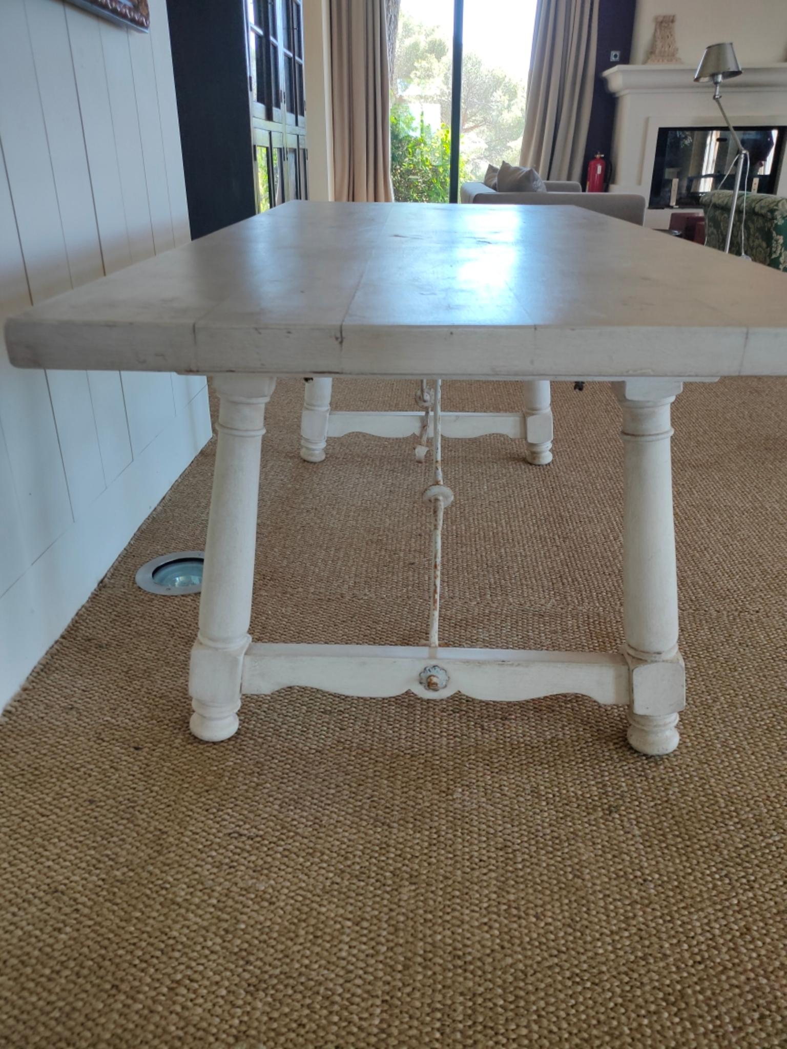 18th Century Large Bleached Walnut Spanish Dining Table For Sale 5