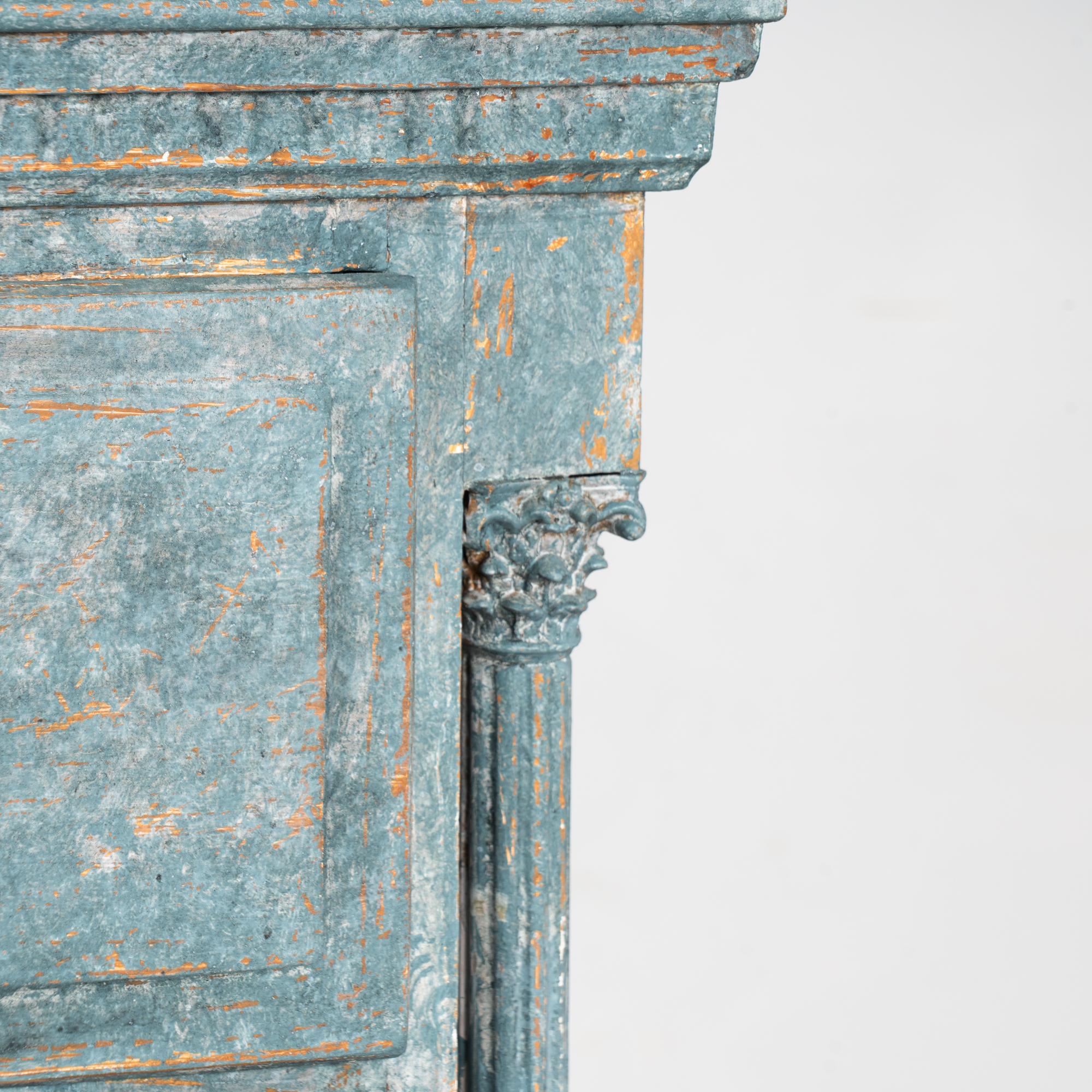 Grande commode à quatre tiroirs du XVIIIe siècle, peinte en bleu, Danemark en vente 2
