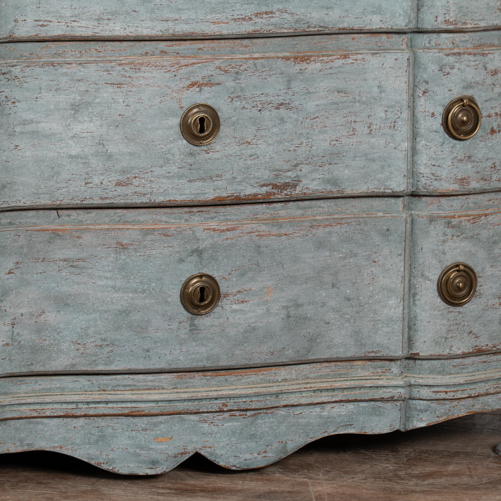 Grande cassettone rococò blu del XVIII secolo, Danimarca in vendita 6