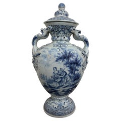 Grande urne/vase de Delft du 18ème siècle avec poignées