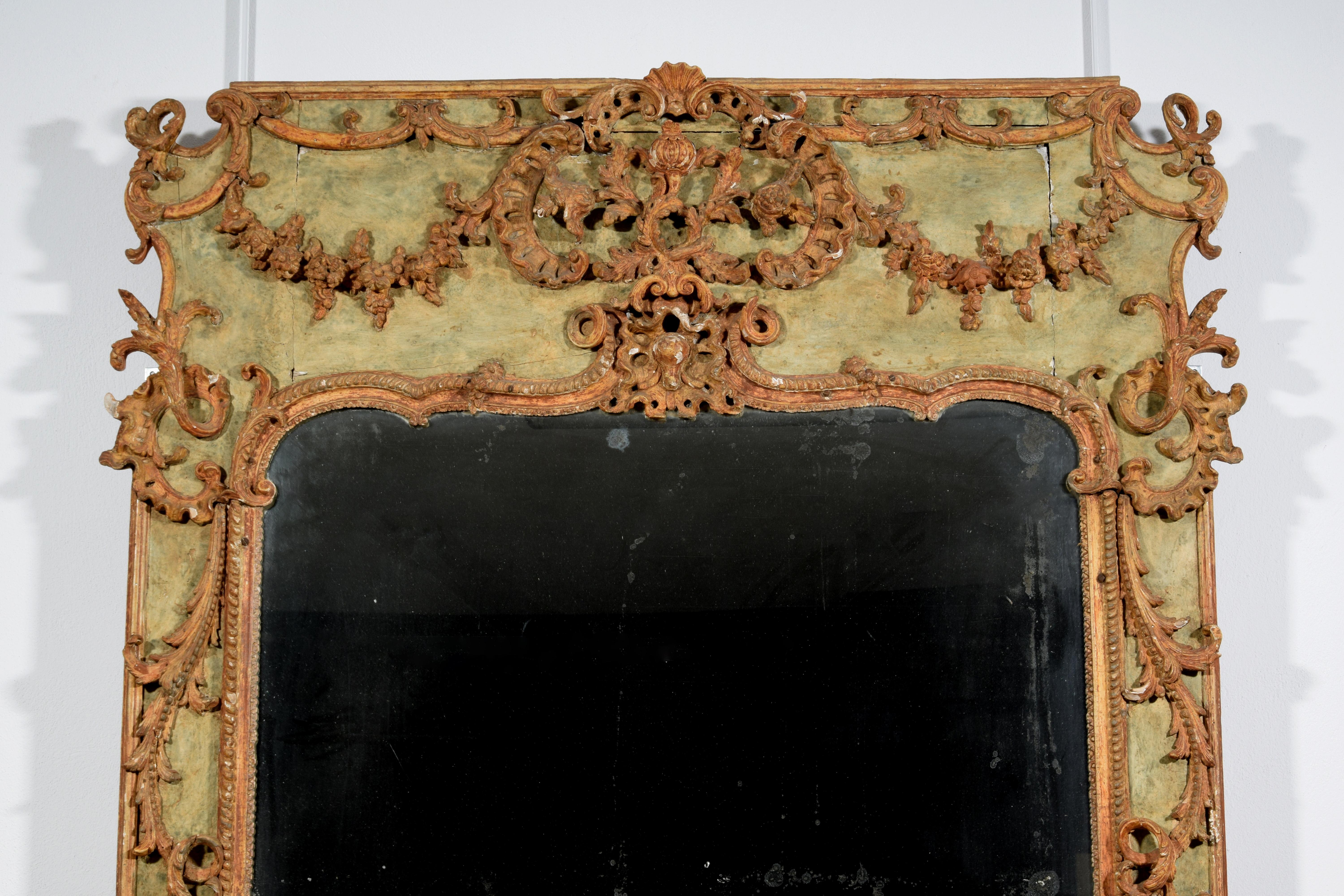 18th Century, Large Italian Baroque Wood and Plaster Lacquered Mirror For Sale 14