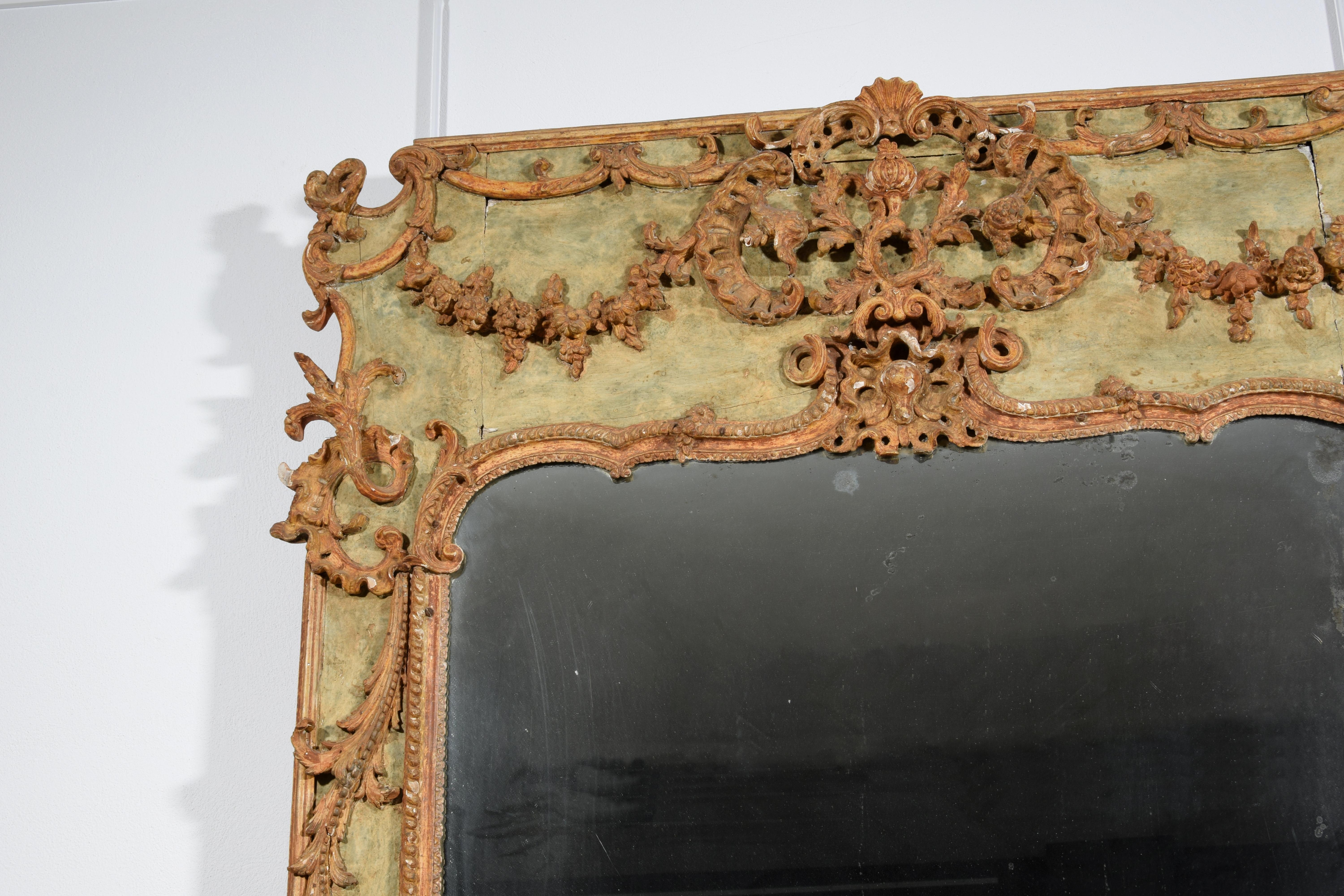 18th Century, Large Italian Baroque Wood and Plaster Lacquered Mirror For Sale 3