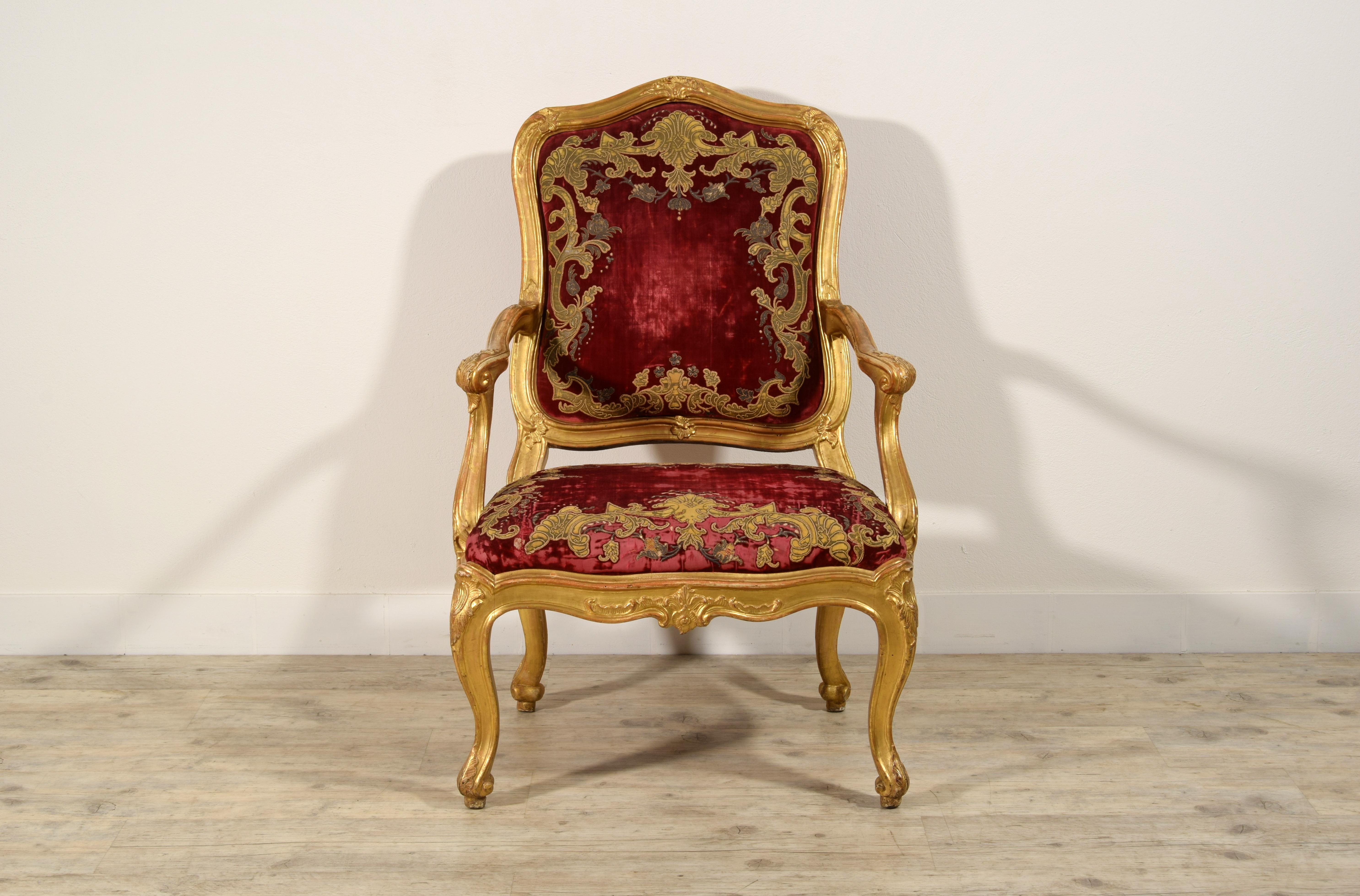 18th Century, Italian Louis XV Carved Giltwood Armchair
Measurements: cm H 108 x W 73 x D 77, seat H 46 x D 51 x W 61
The splendid large armchair, in finely carved and gilded wood, was made in Genoa, in the Louis XV period, mid-18th century. The