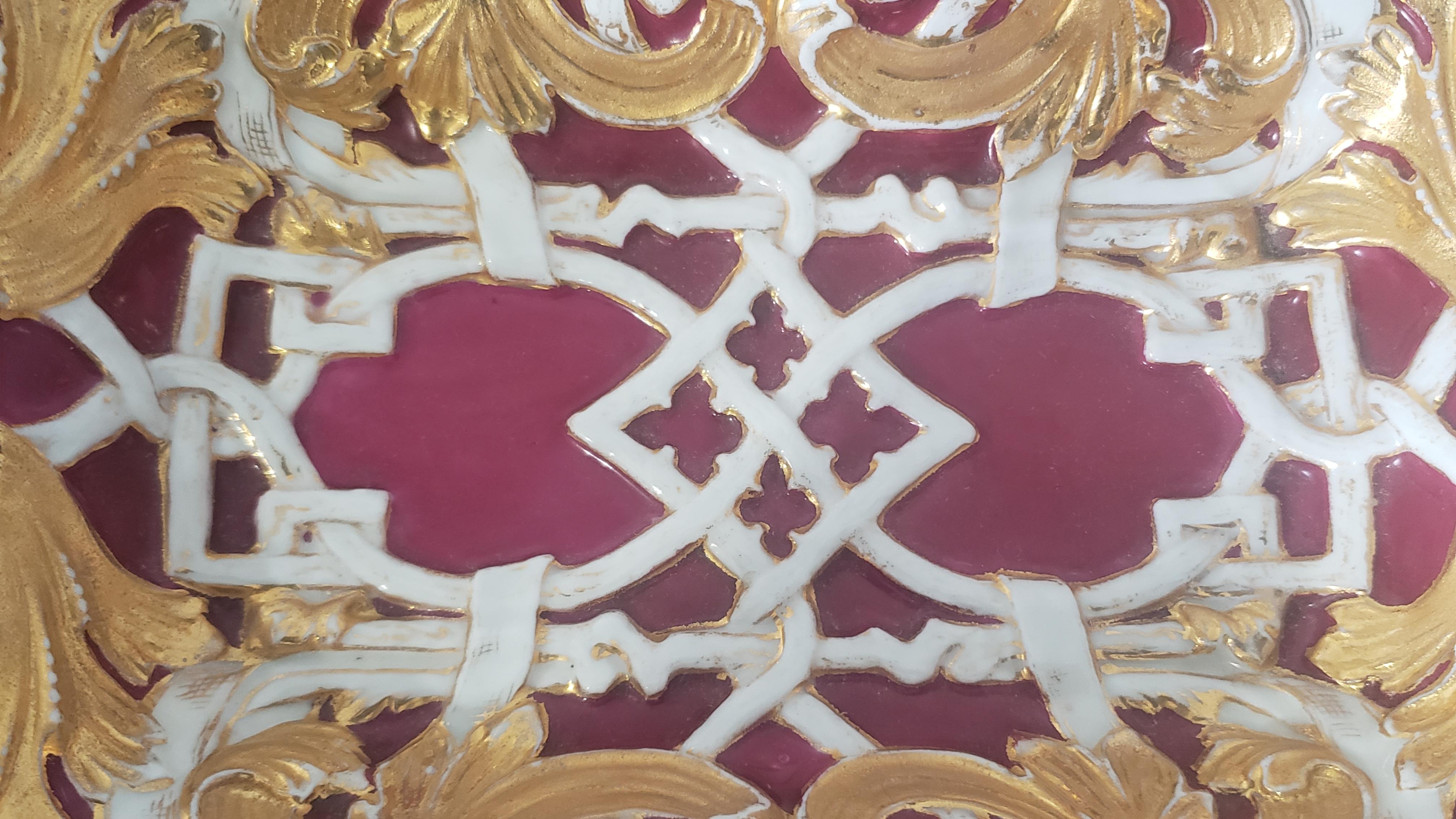 Porcelaine Grande porcelaine de Meissen du 18ème siècle dorée et tressée Rose Du Berry  Bol   en vente