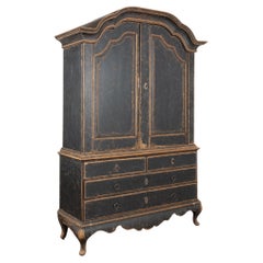 Grand cabinet suédois rococo peint en noir du XVIIIe siècle