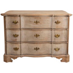 18th Century Large Three-Drawer Swedish Oak Chest of Drawers or Commode