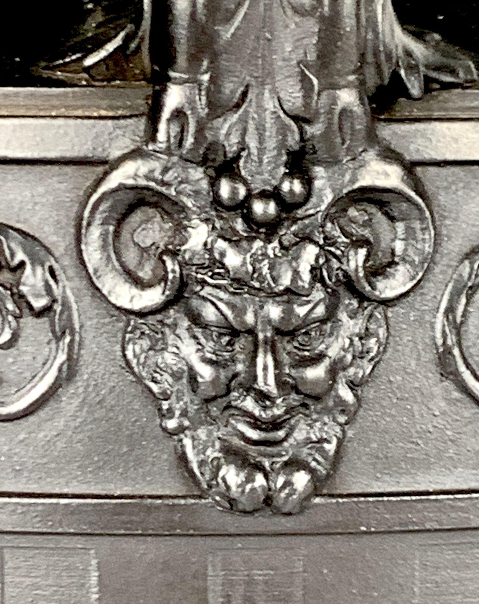 Grande vaso di basalto nero Wedgwood & Bentley del XVIII secolo, Inghilterra, CIRCA 1775 in vendita 1