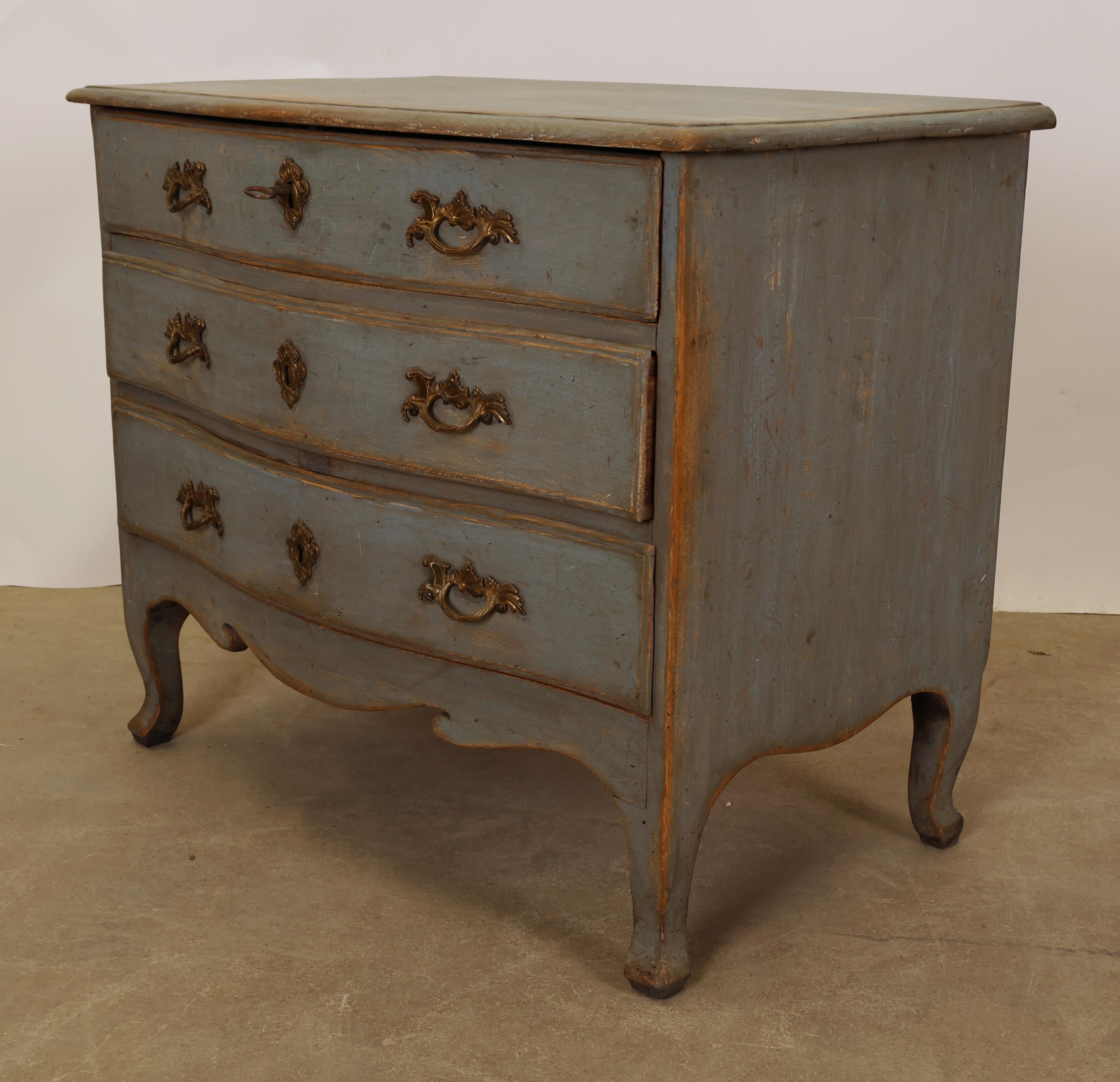 18th Century Late Baroque Chest of Drawers In Good Condition For Sale In Ljungby, SE