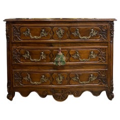 18th Century Late Régence / Early Louis XV Period Commode