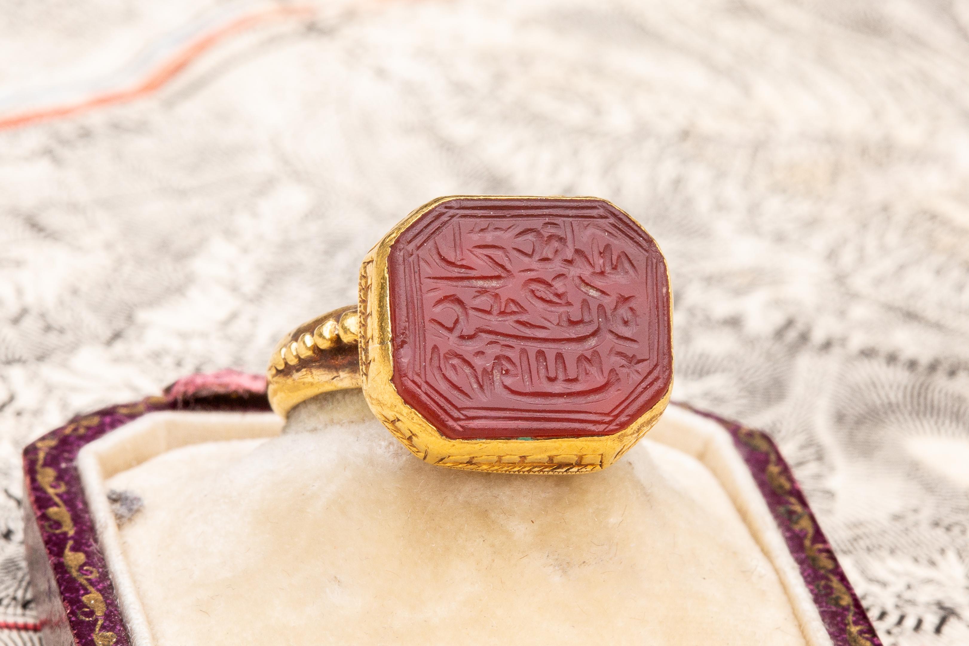 18th Century Late Safavid Dynasty 22k Carnelian Islamic Intaglio Signet Ring 4