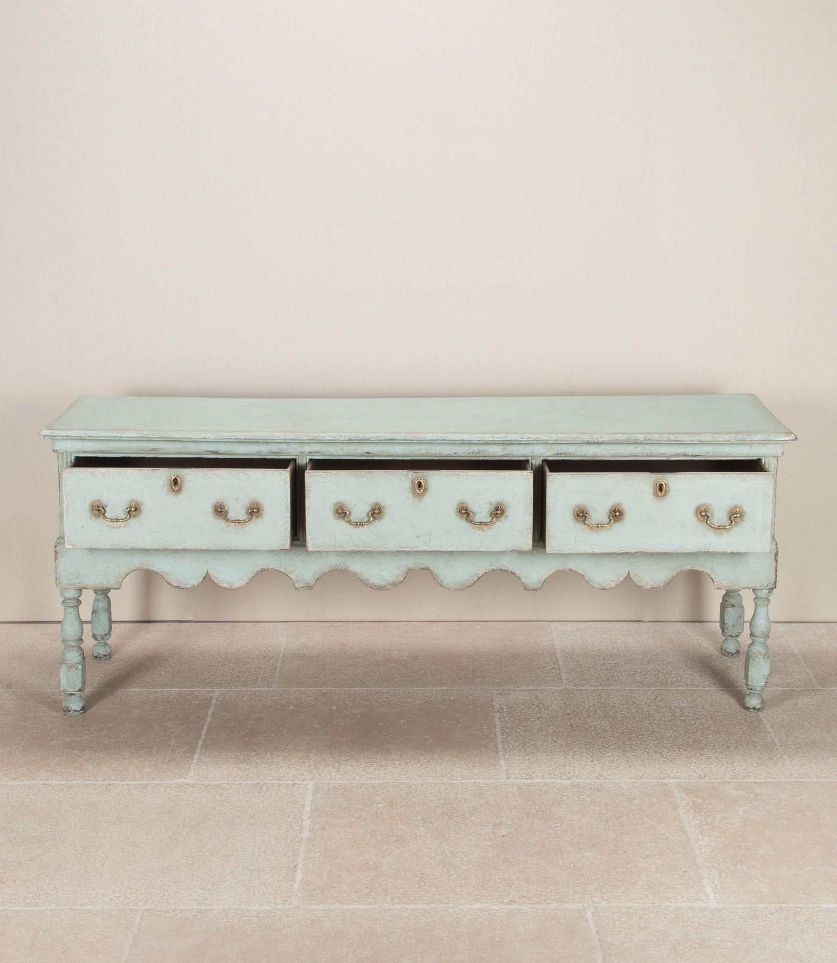 Country Base de commode en chêne peint d'époque postérieure du 18e siècle en vente