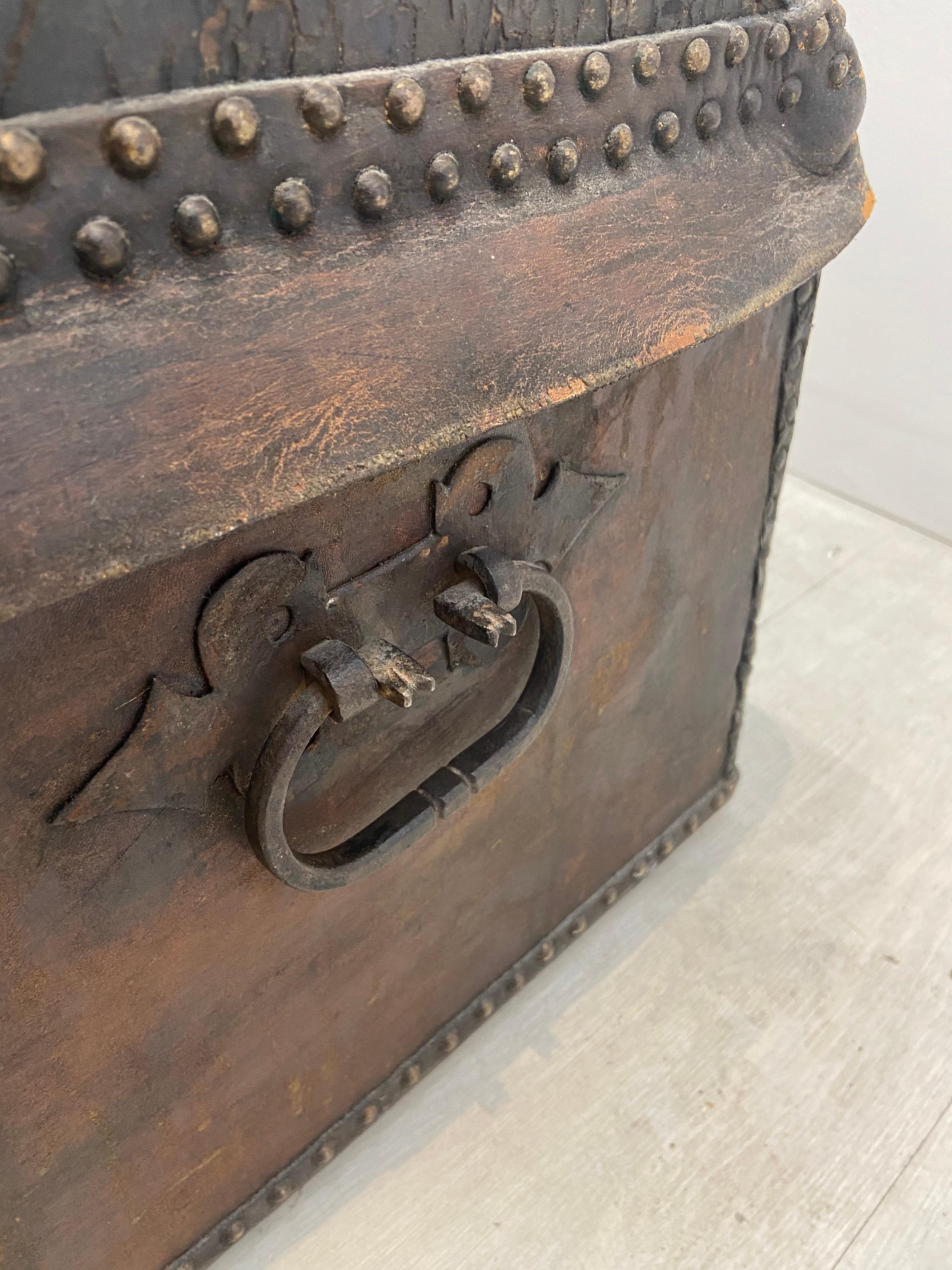 18th Century Leather Dome Top Trunk For Sale 1