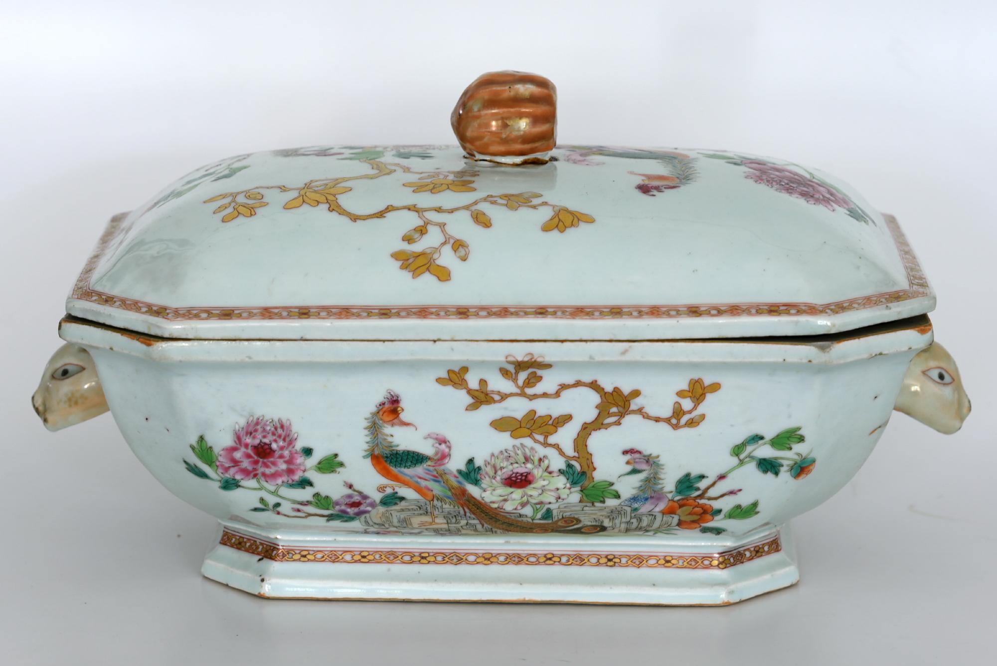 Chinese 18th Century Lidded Terrine China Qing Dynasty, 1760-1780