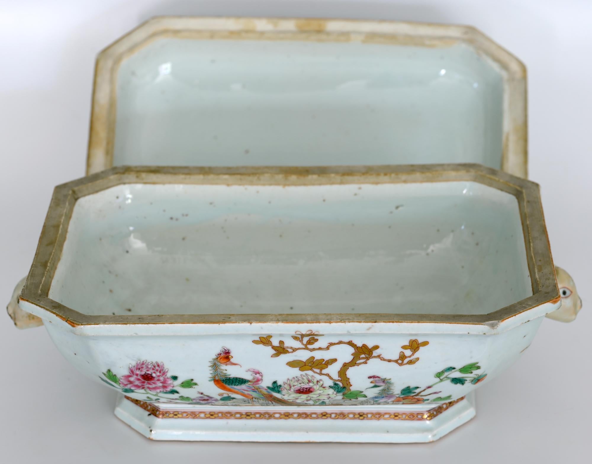 18th Century Lidded Terrine China Qing Dynasty, 1760-1780 1